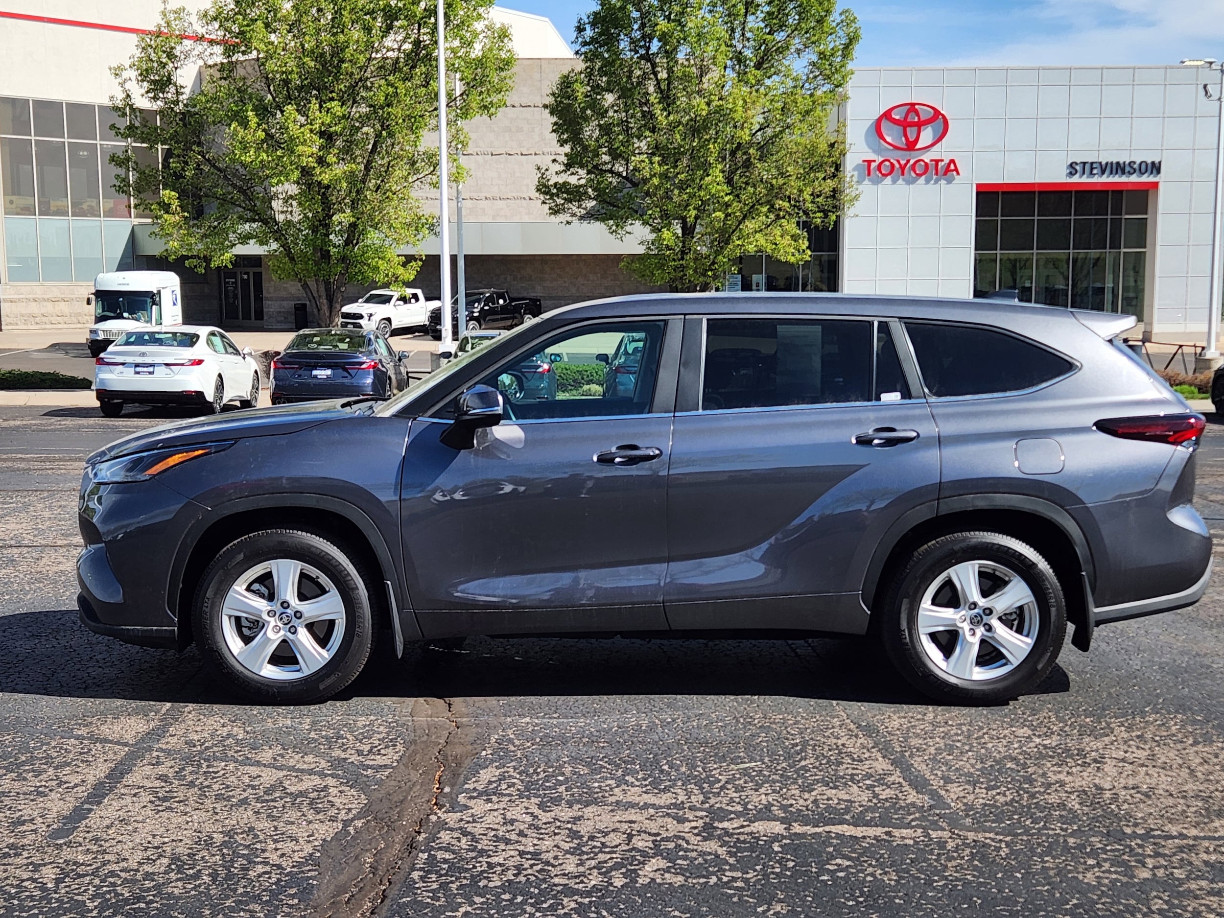 Used Toyota Highlander