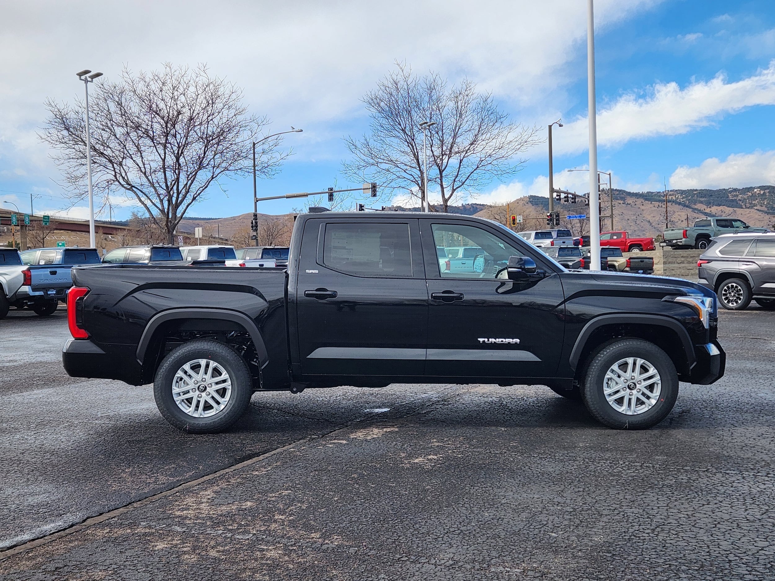 2026 Toyota Tundra SR5 - Photo 7