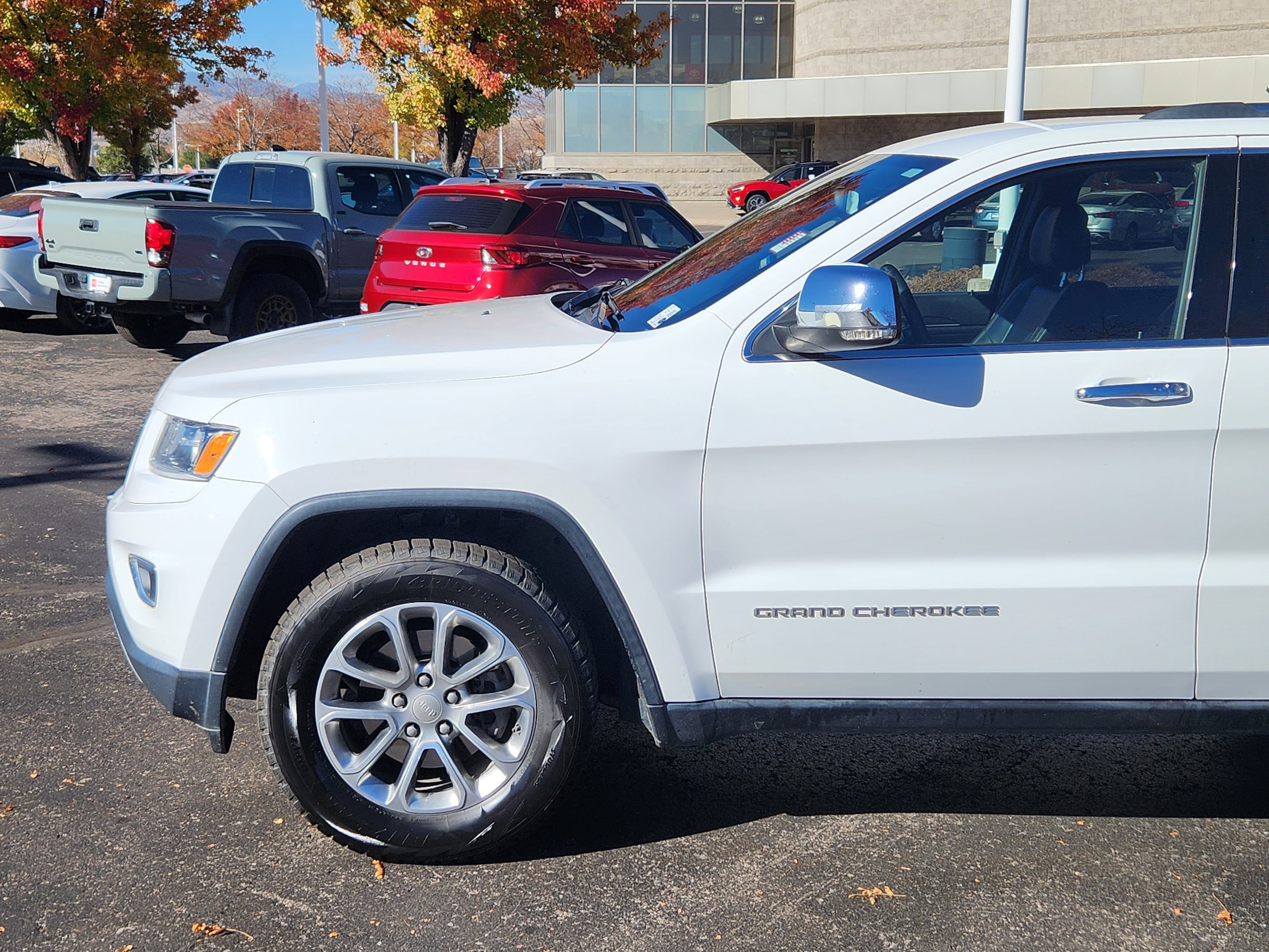 Used 2015 Jeep Grand Cherokee Limited with VIN 1C4RJFBG0FC116968 for sale in Lakewood, CO
