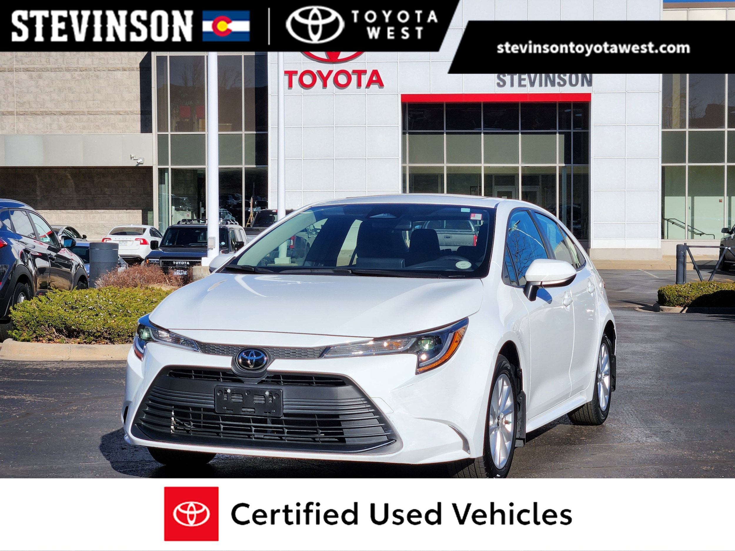 2023 Toyota Corolla LE's photo