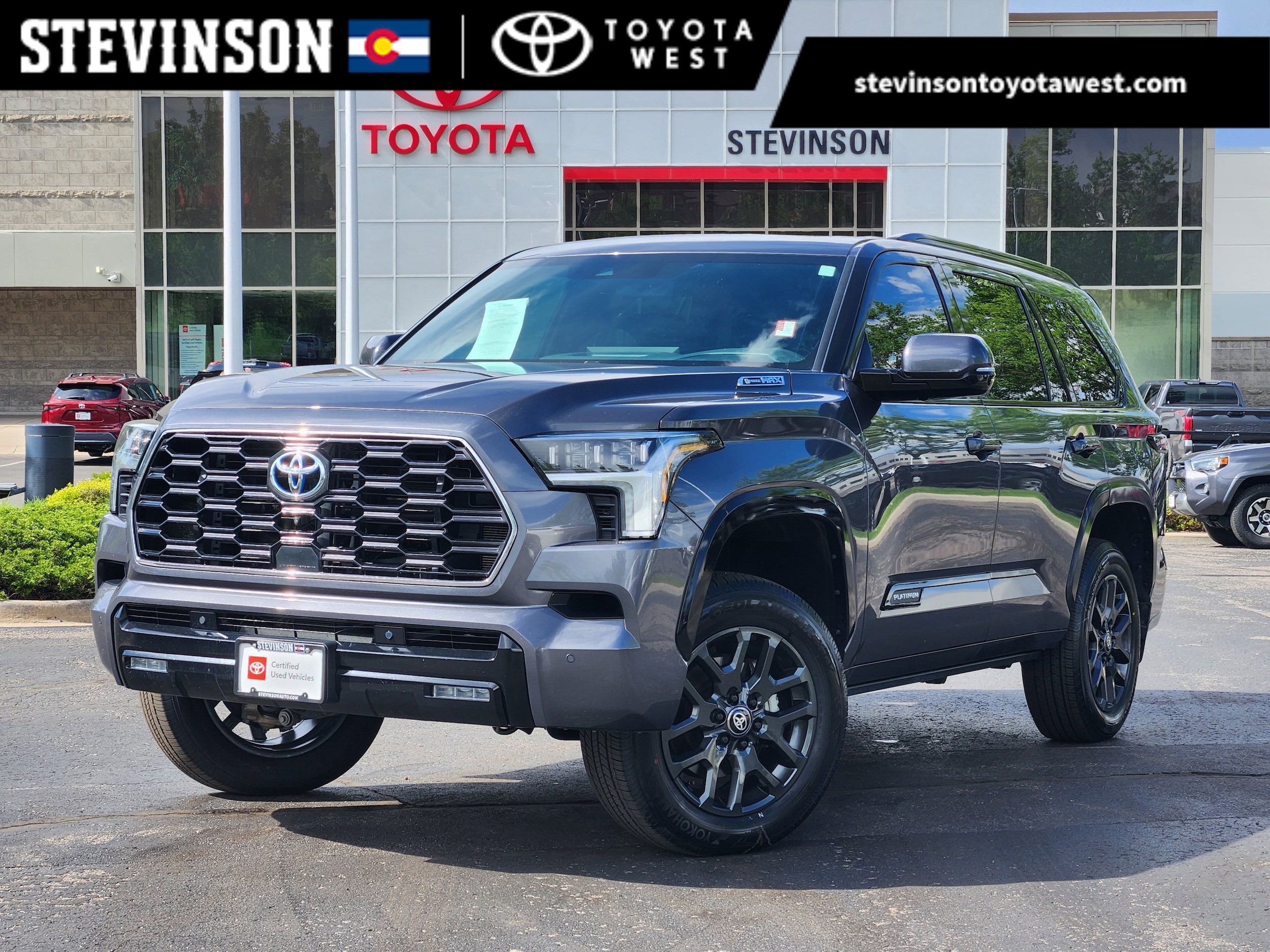 2023 Toyota Sequoia Platinum 4WD i-FORCE MAX Hybrid's photo