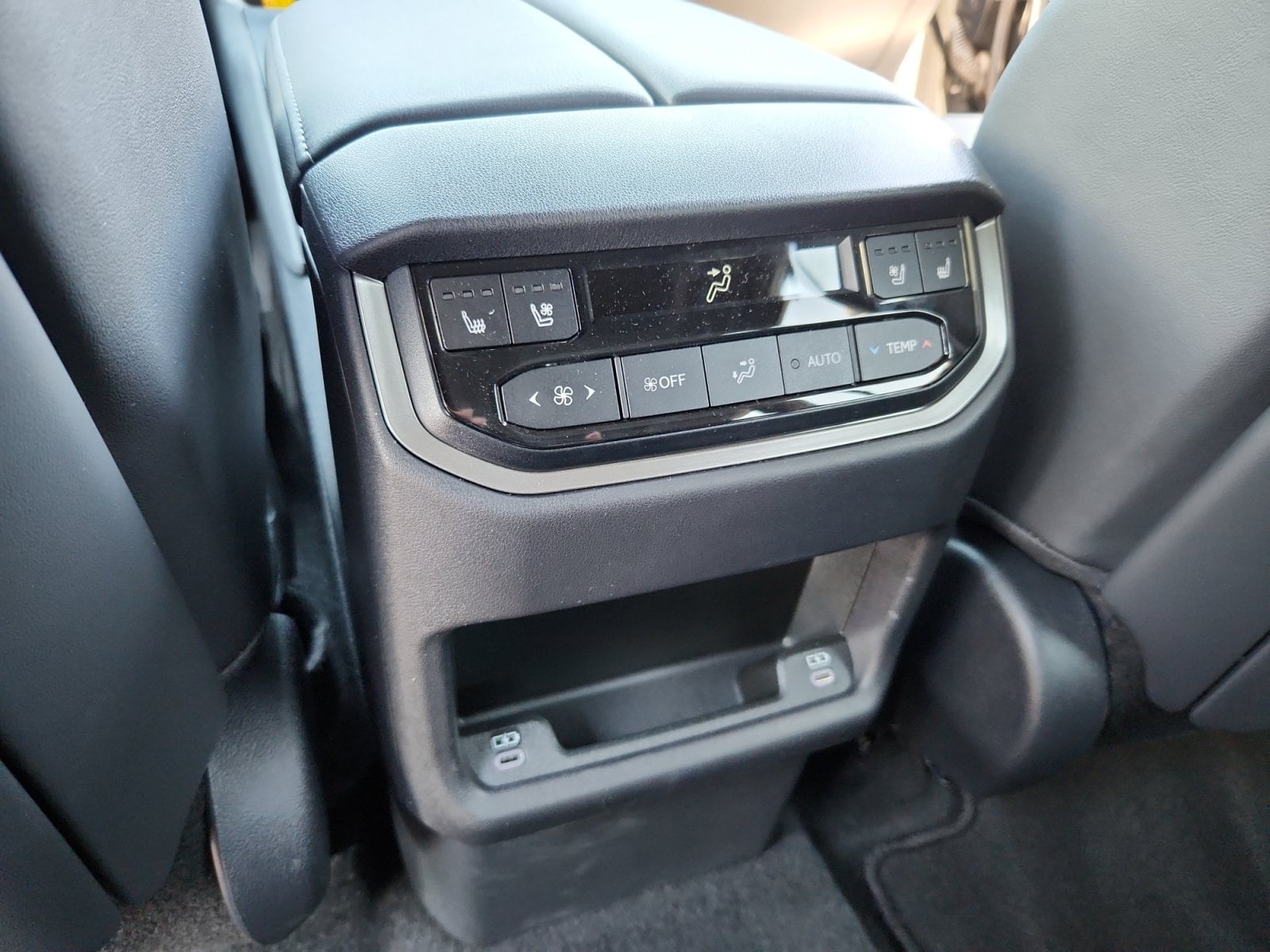 2026 Lexus TX Luxury - Photo 30