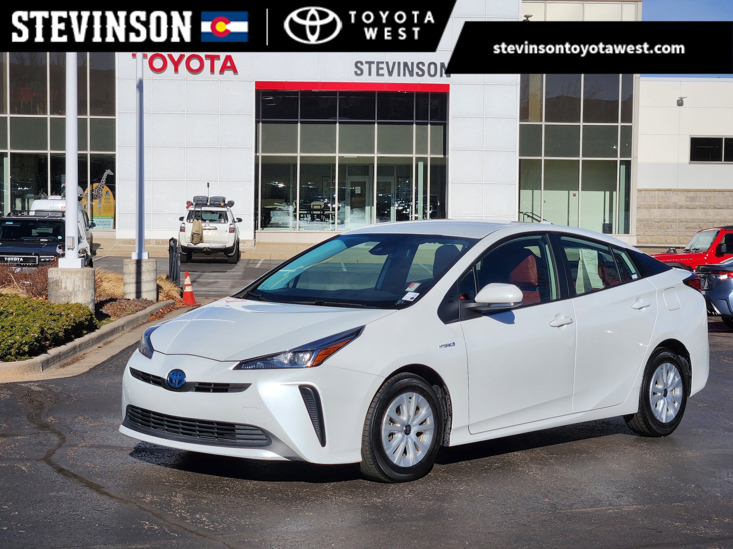 2022 Toyota Prius L Eco's photo