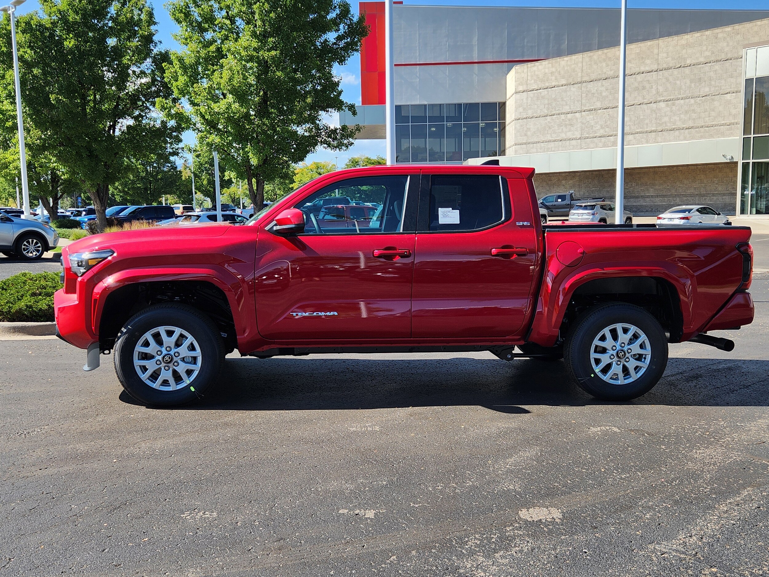 2025 Toyota Tacoma SR5 Double Cab photo 3