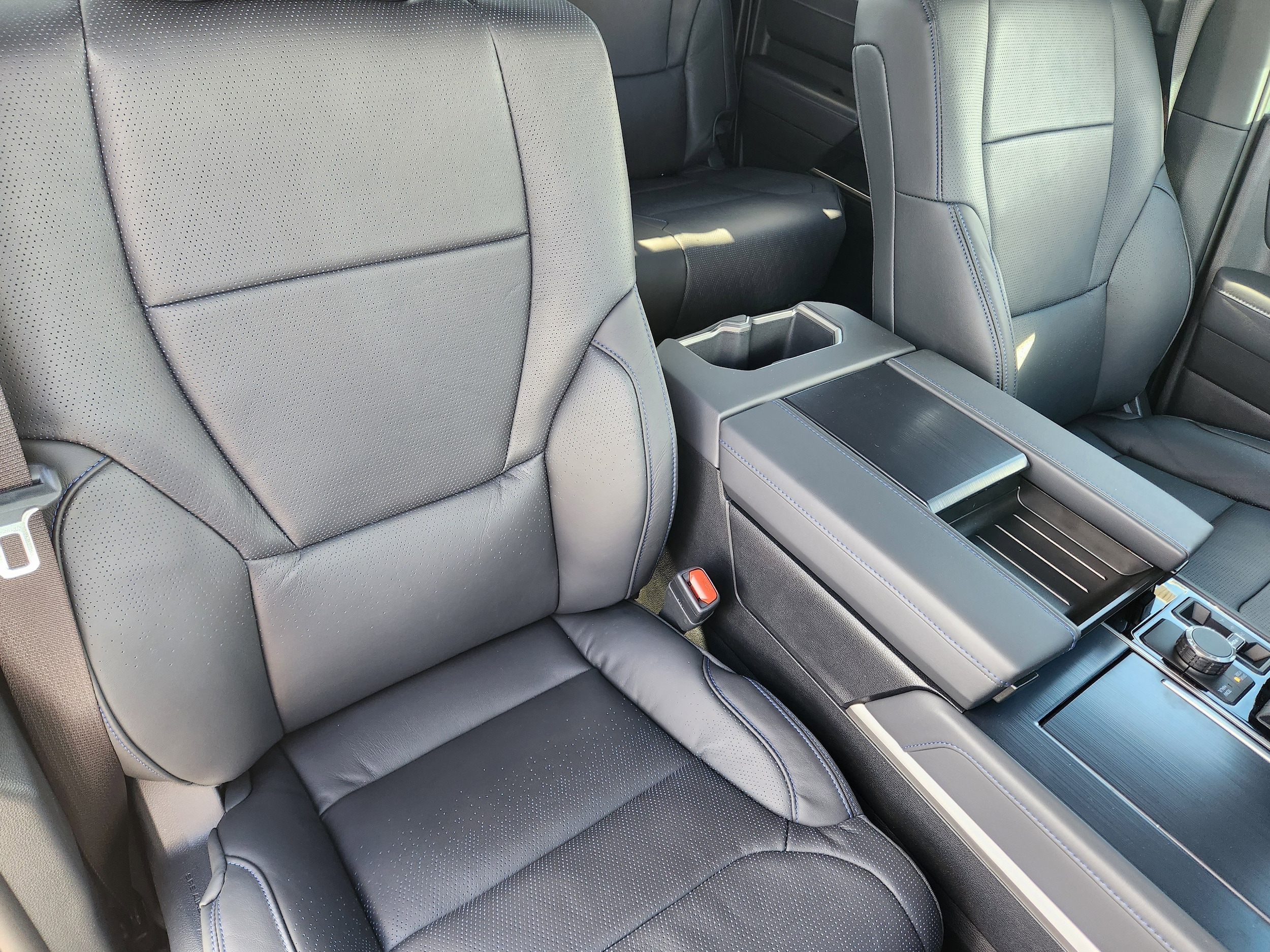 2026 Toyota Tundra Platinum - Photo 28