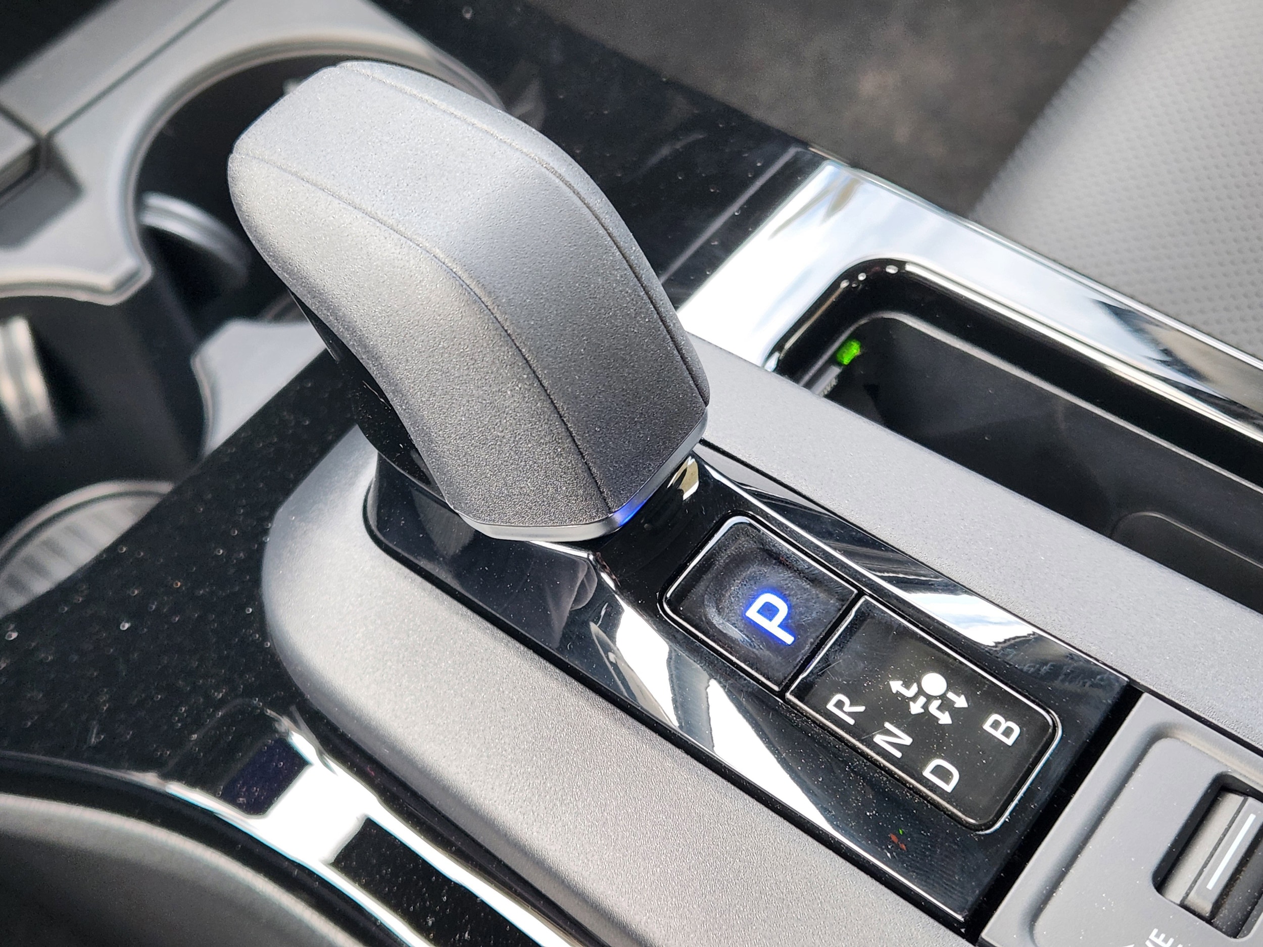 2026 Toyota Prius Limited - Photo 16