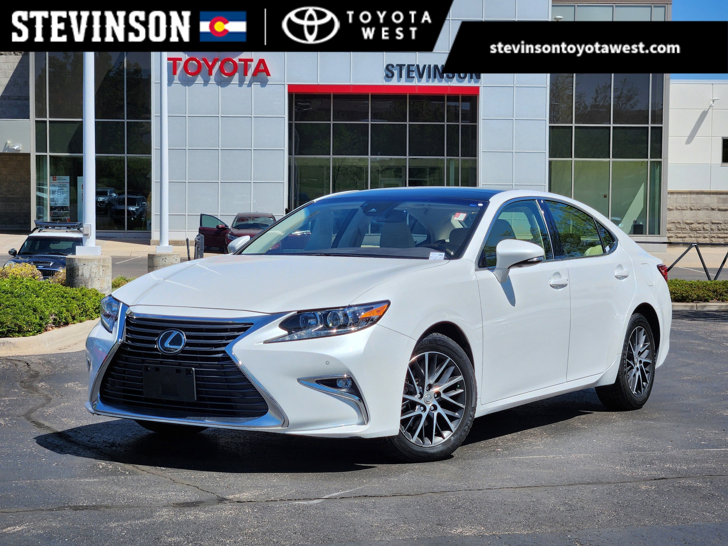 2017 Lexus ES 350 350's photo
