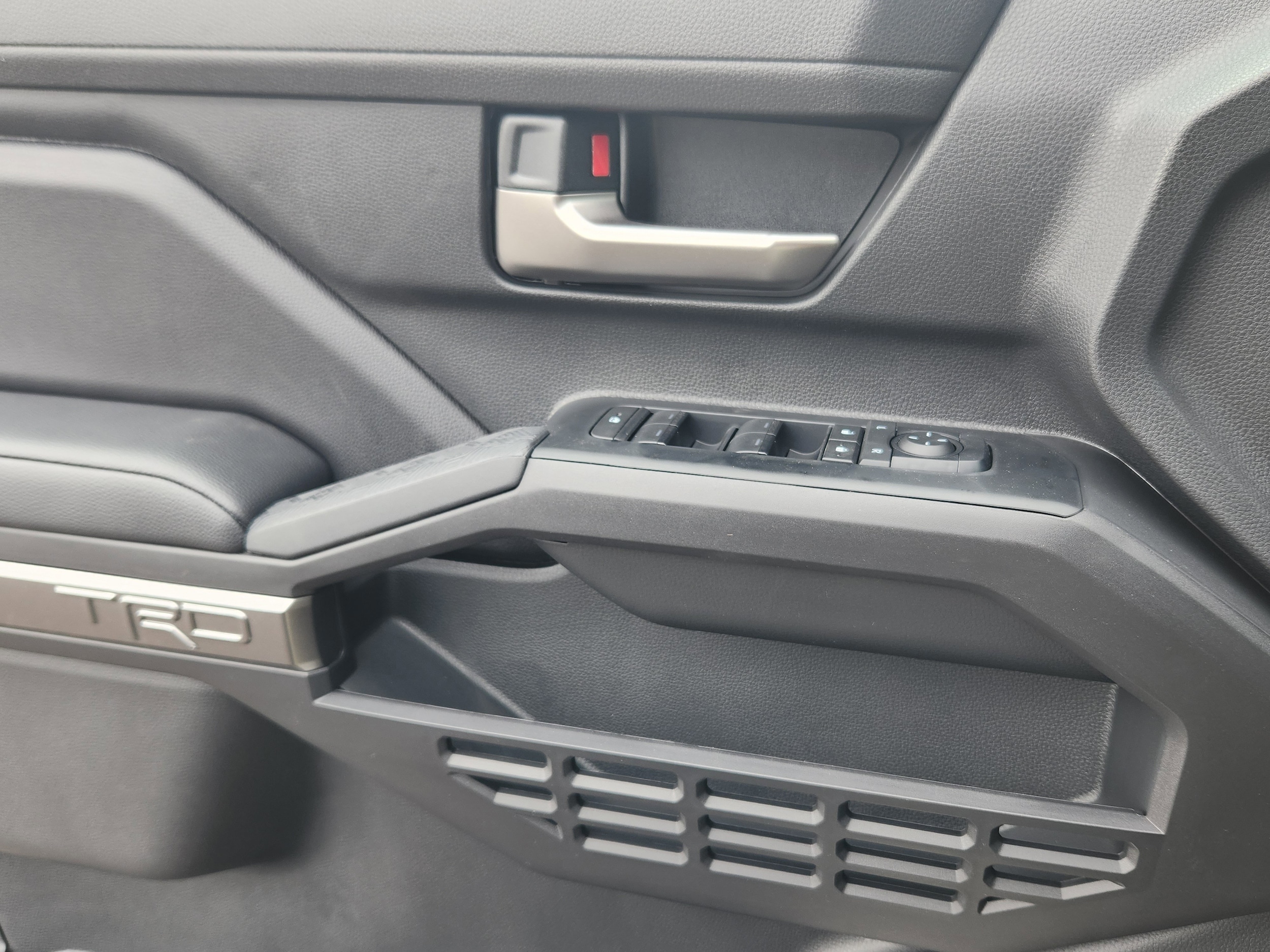 2026 Toyota Tacoma TRD Sport - Photo 19