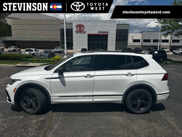 2024 Volkswagen Tiguan 2.0T SE R-Line Black 4Motion's photo