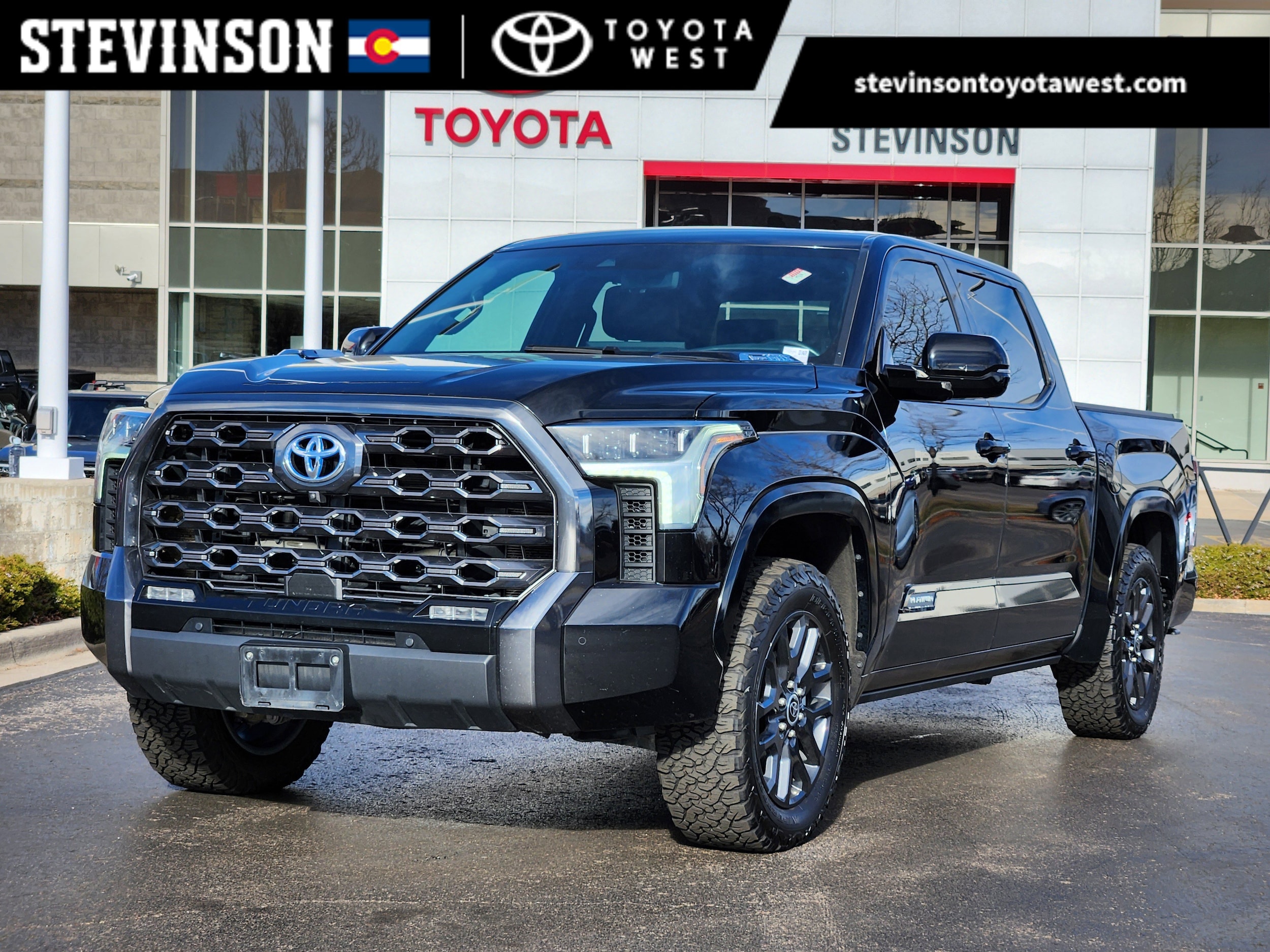 2023 Toyota Tundra Platinum's photo