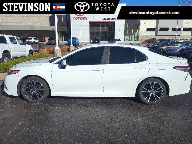 2018 Toyota Camry SE