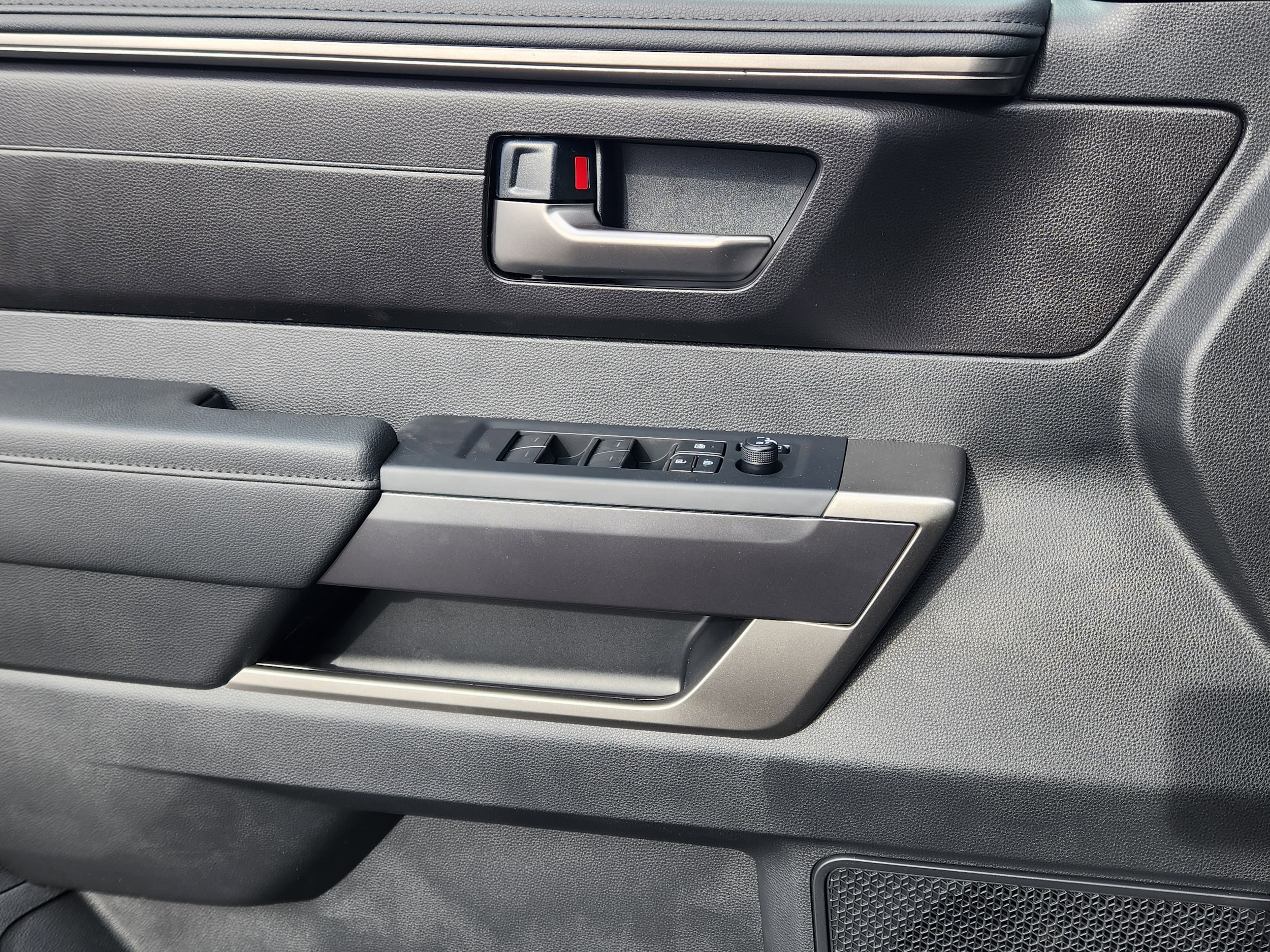 2026 Toyota Tundra SR5 - Photo 19