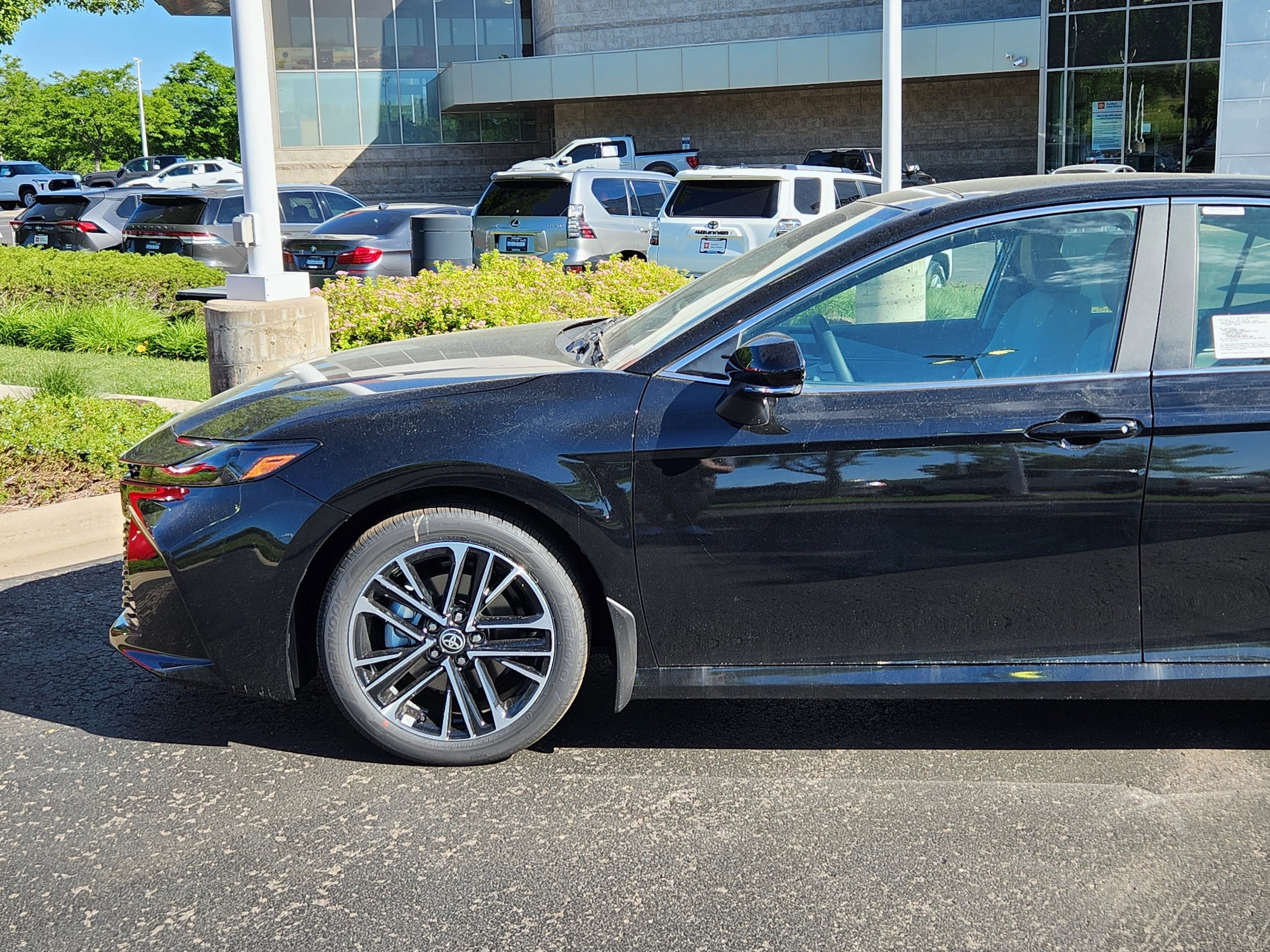 2025 Toyota Camry XLE photo 4