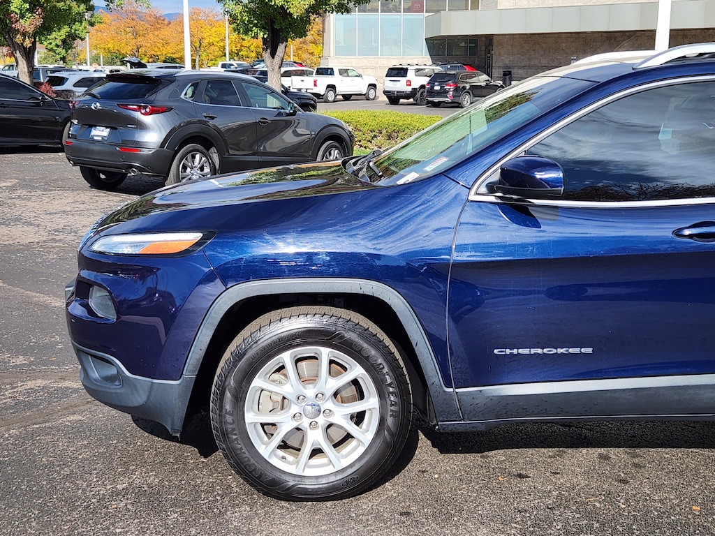 Used 2015 Jeep Cherokee Latitude 4x4 SUV