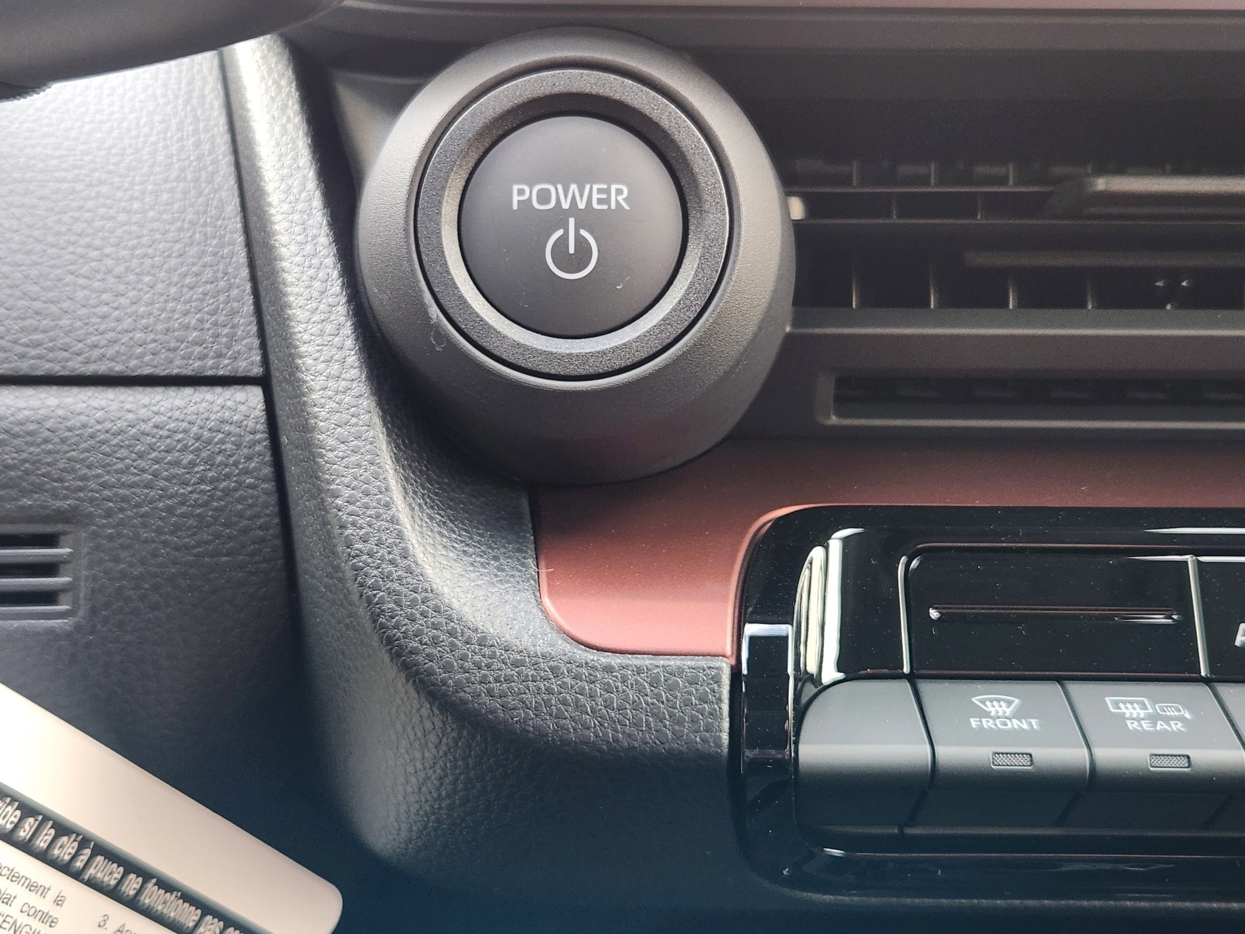 2026 Toyota Prius Plug-in Hybrid SE - Photo 30