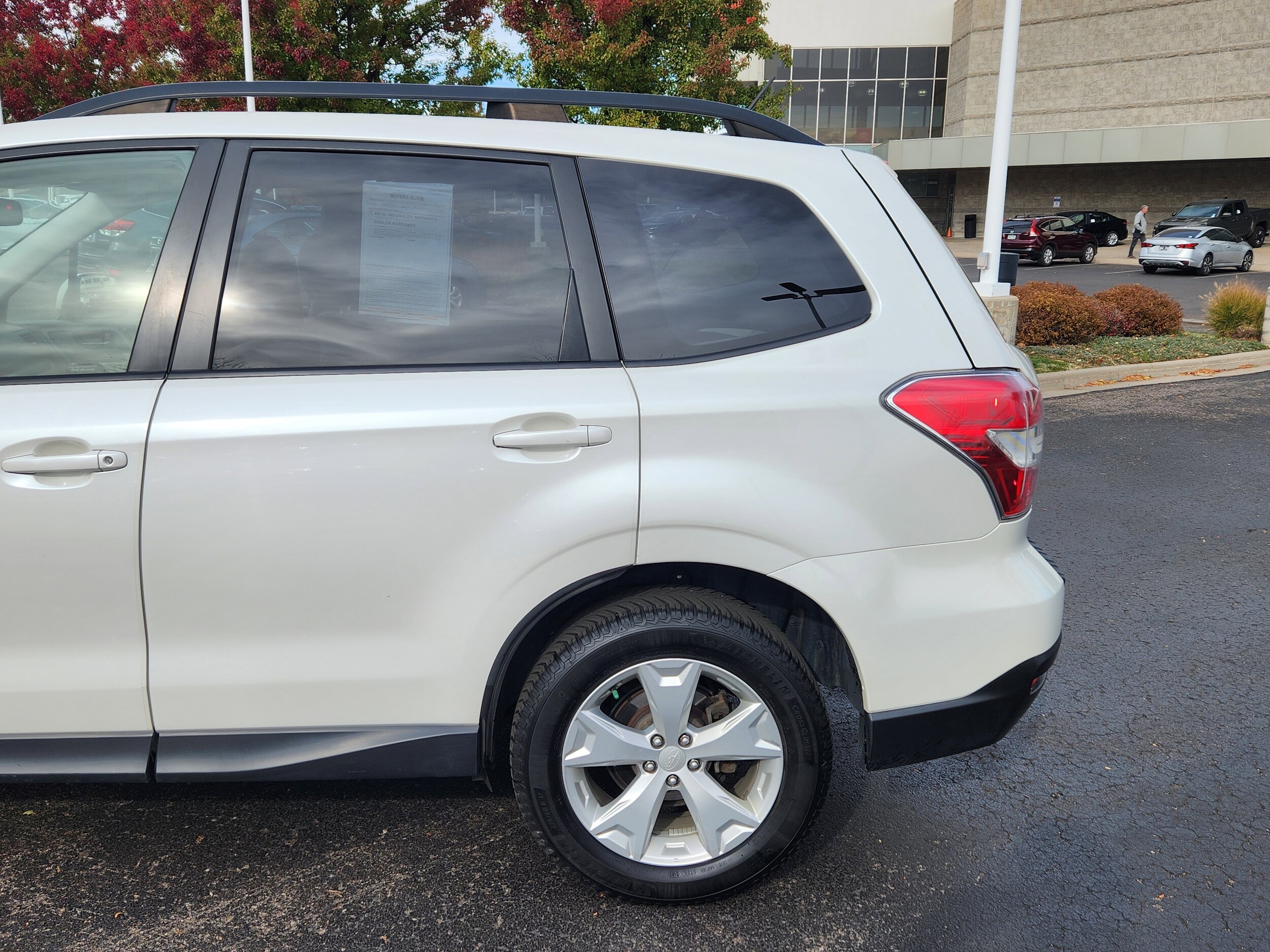 2014 Subaru Forester 2.5i Premium photo 4