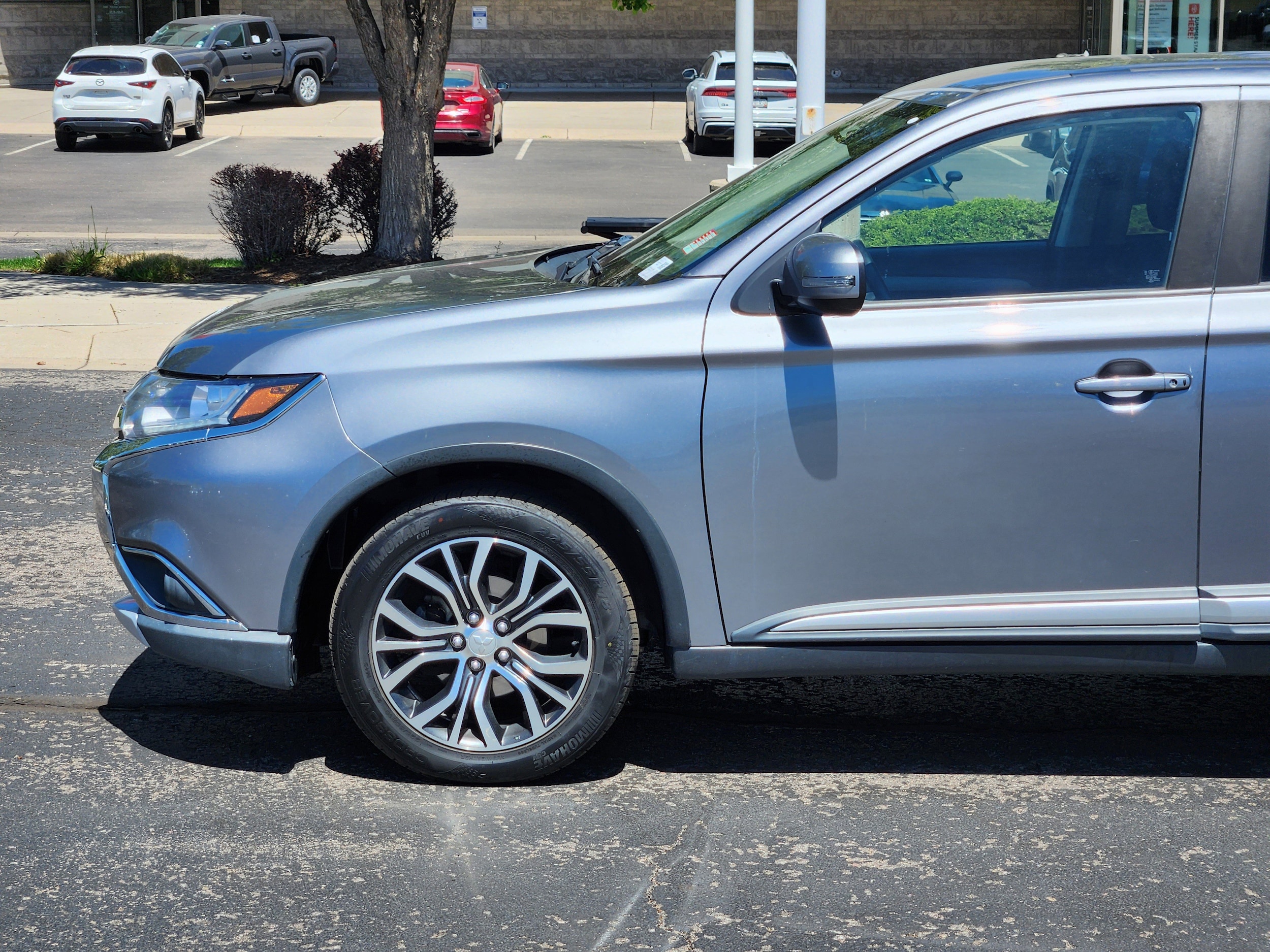 Used 2018 Mitsubishi Outlander SE with VIN JA4AZ3A36JJ003723 for sale in Lakewood, CO