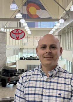 Staff member Noe Hernandez from ID_375f078d9faa