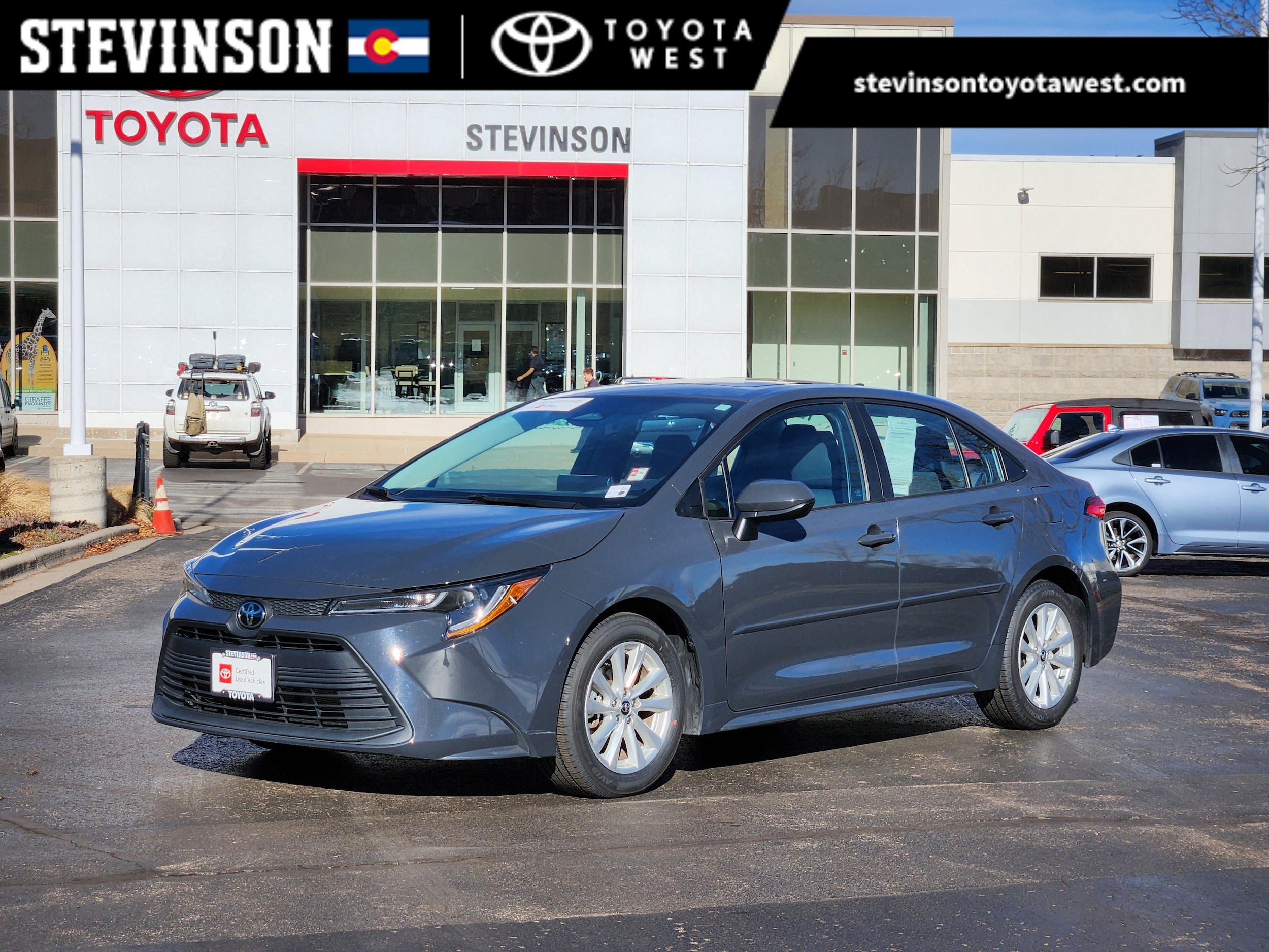 2023 Toyota Corolla LE's photo