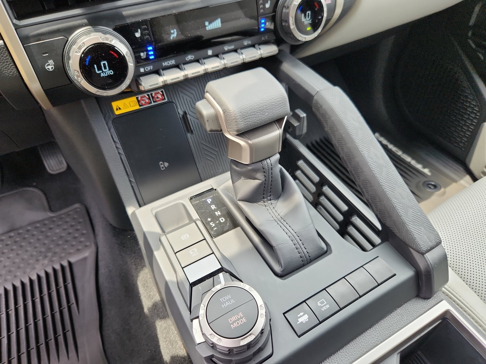 2025 Toyota Tacoma Limited - Photo 15