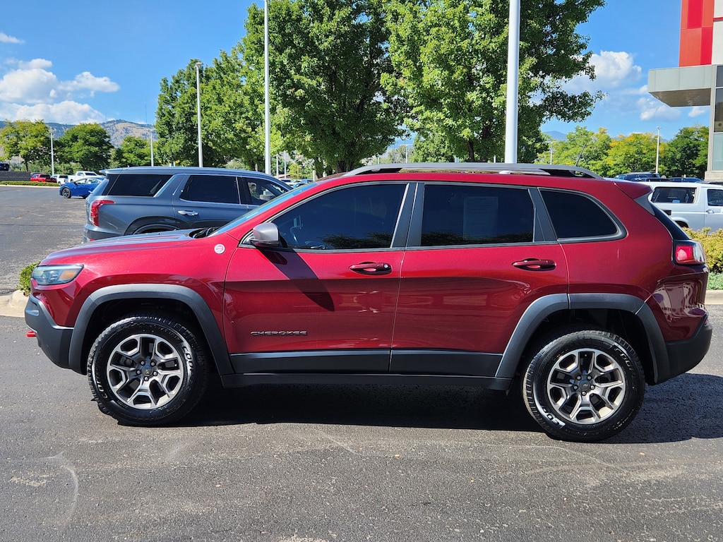Used 2020 Jeep Cherokee Trailhawk SUV