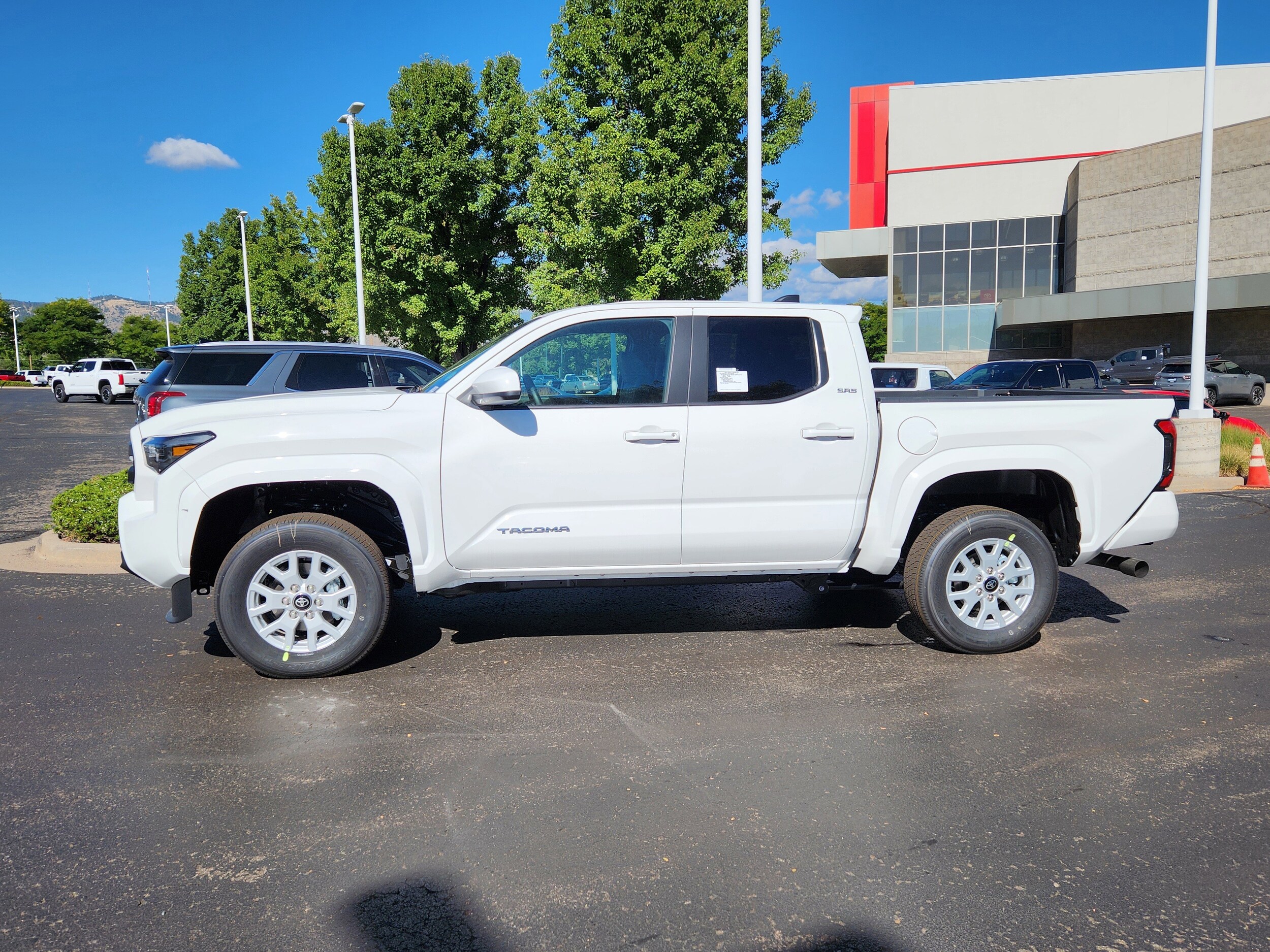 2025 Toyota Tacoma SR5 Double Cab photo 2
