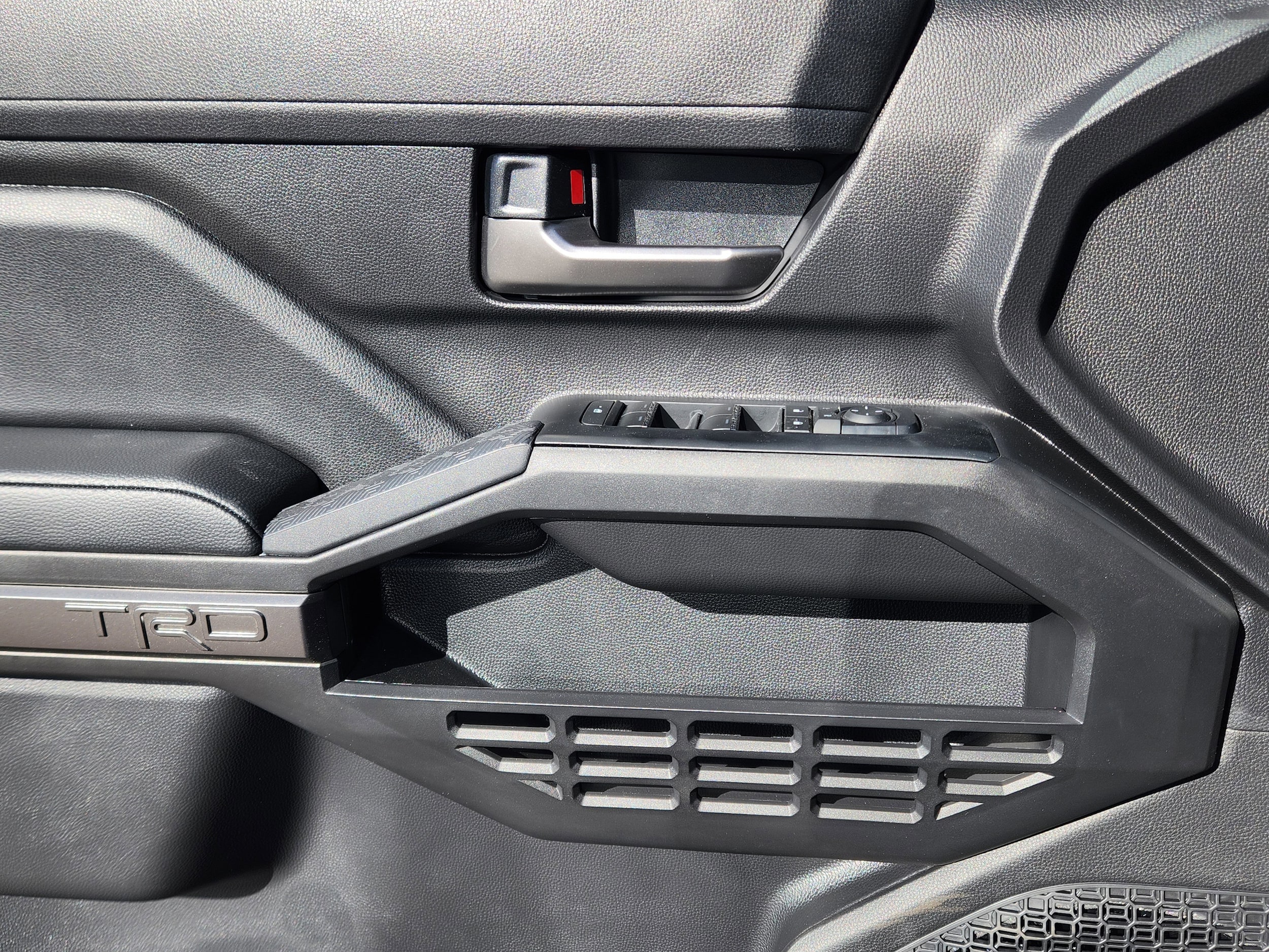 2026 Toyota Tacoma TRD Sport - Photo 19