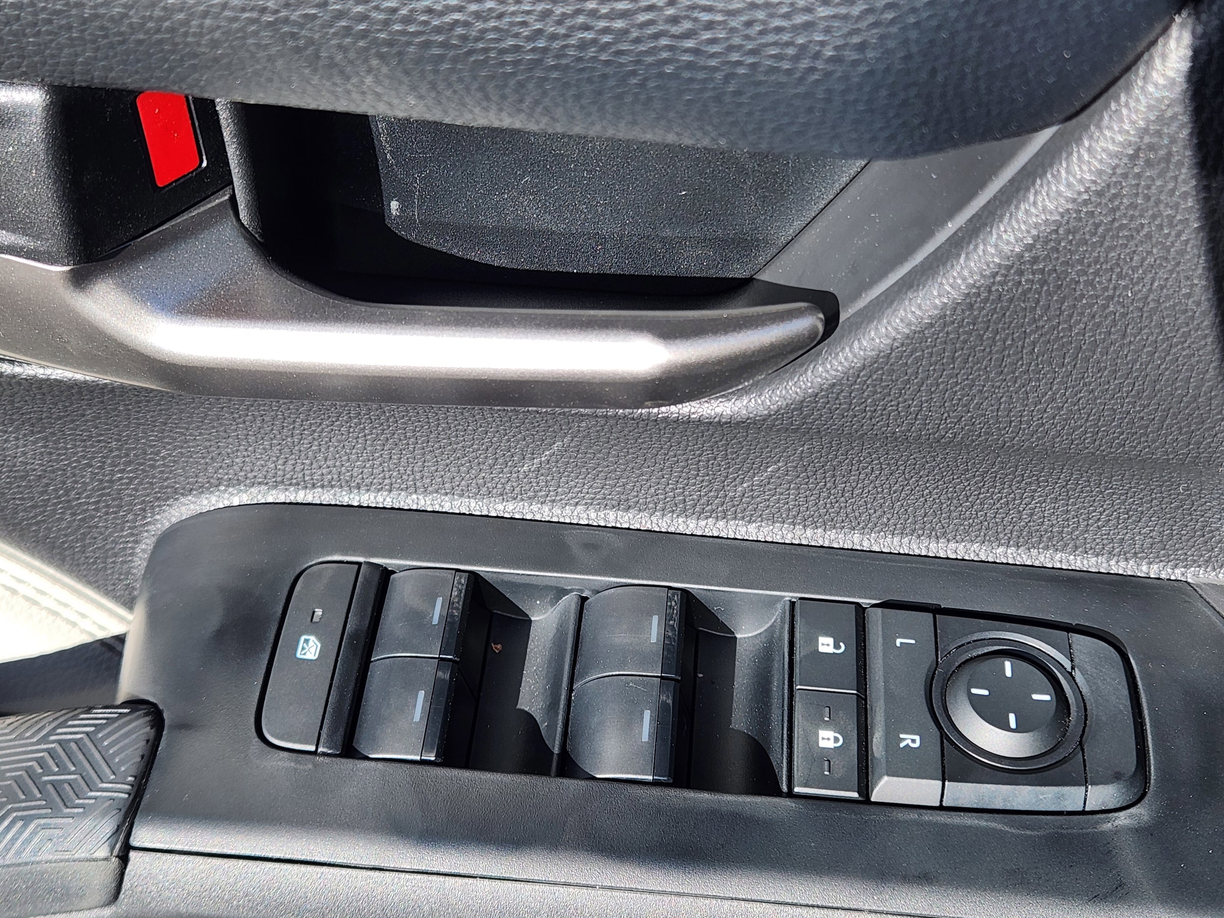 2026 Toyota Tacoma Limited - Photo 19