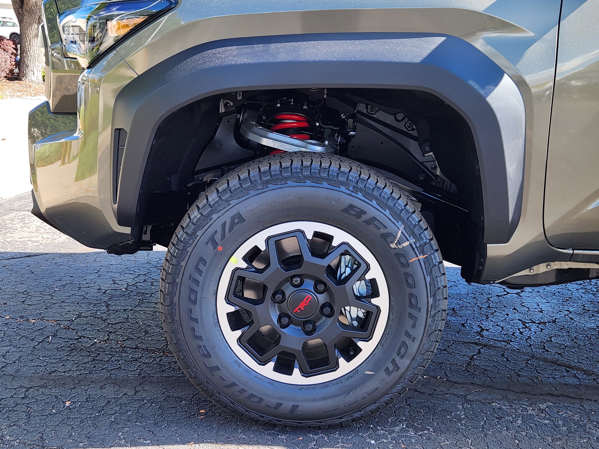 2025 Toyota Tacoma TRD Off Road - Photo 15