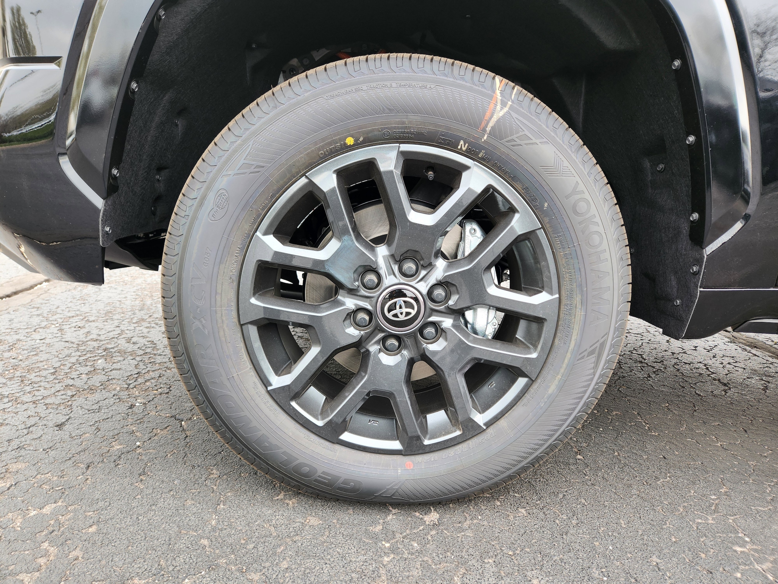 2026 Toyota Tundra Platinum - Photo 14