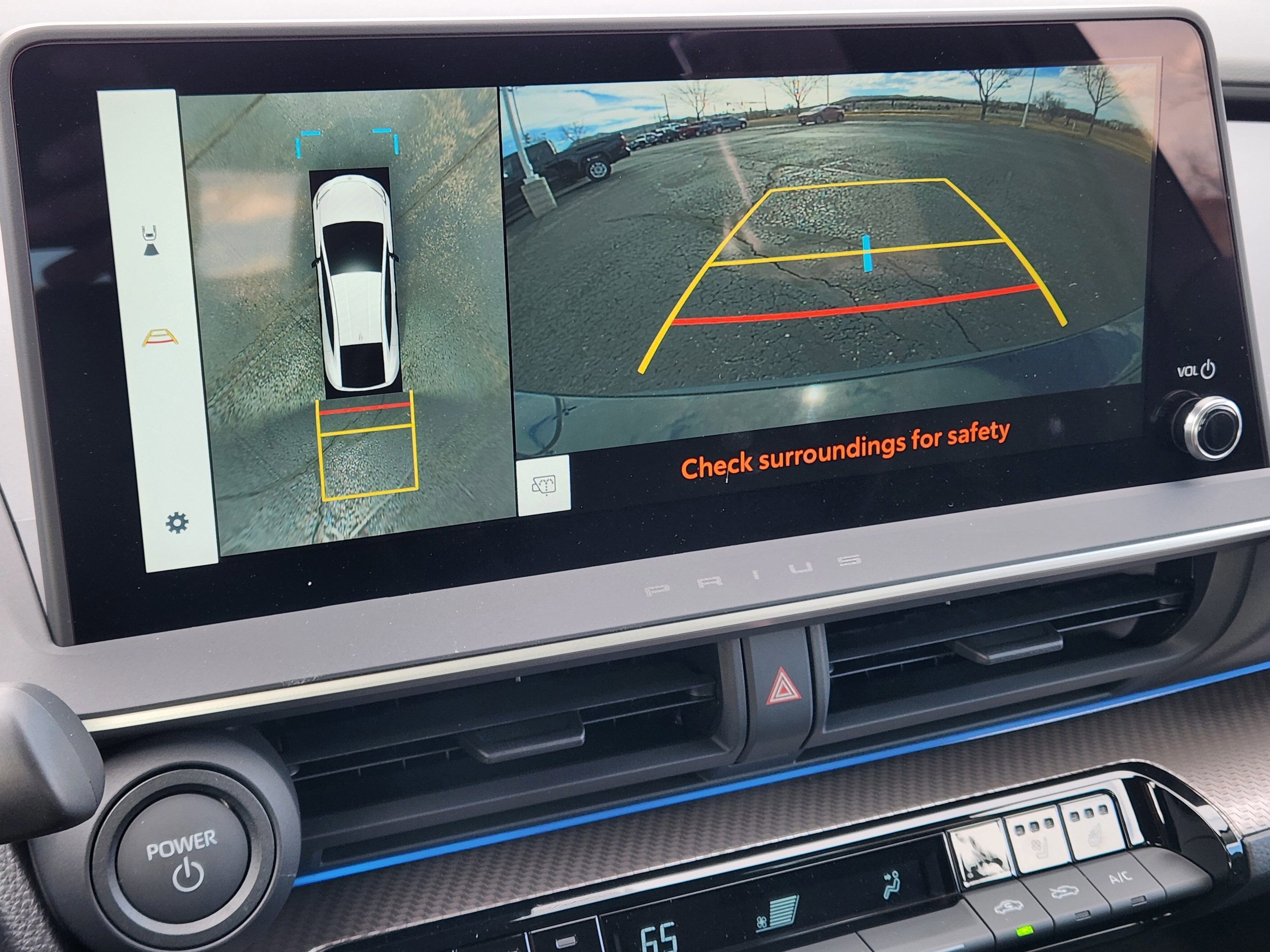 2026 Toyota Prius Limited - Photo 29