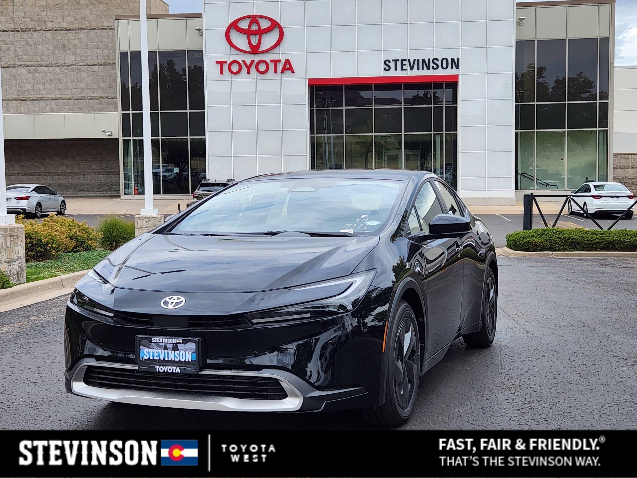 2026 Toyota Prius SE's photo