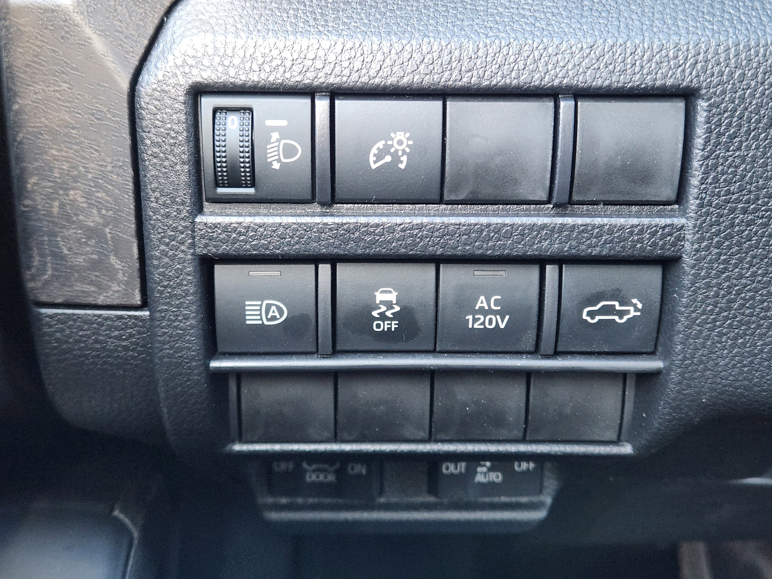 2026 Toyota Tacoma Limited - Photo 34