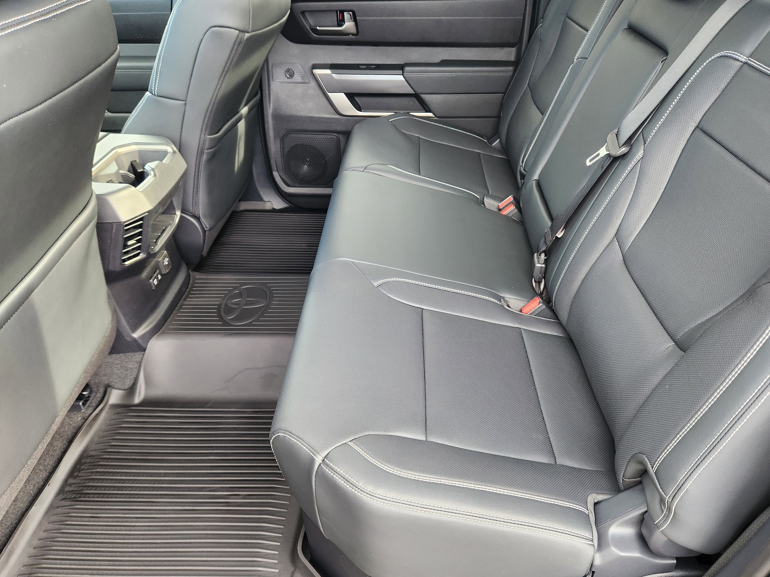 2026 Toyota Tundra SR5 - Photo 25