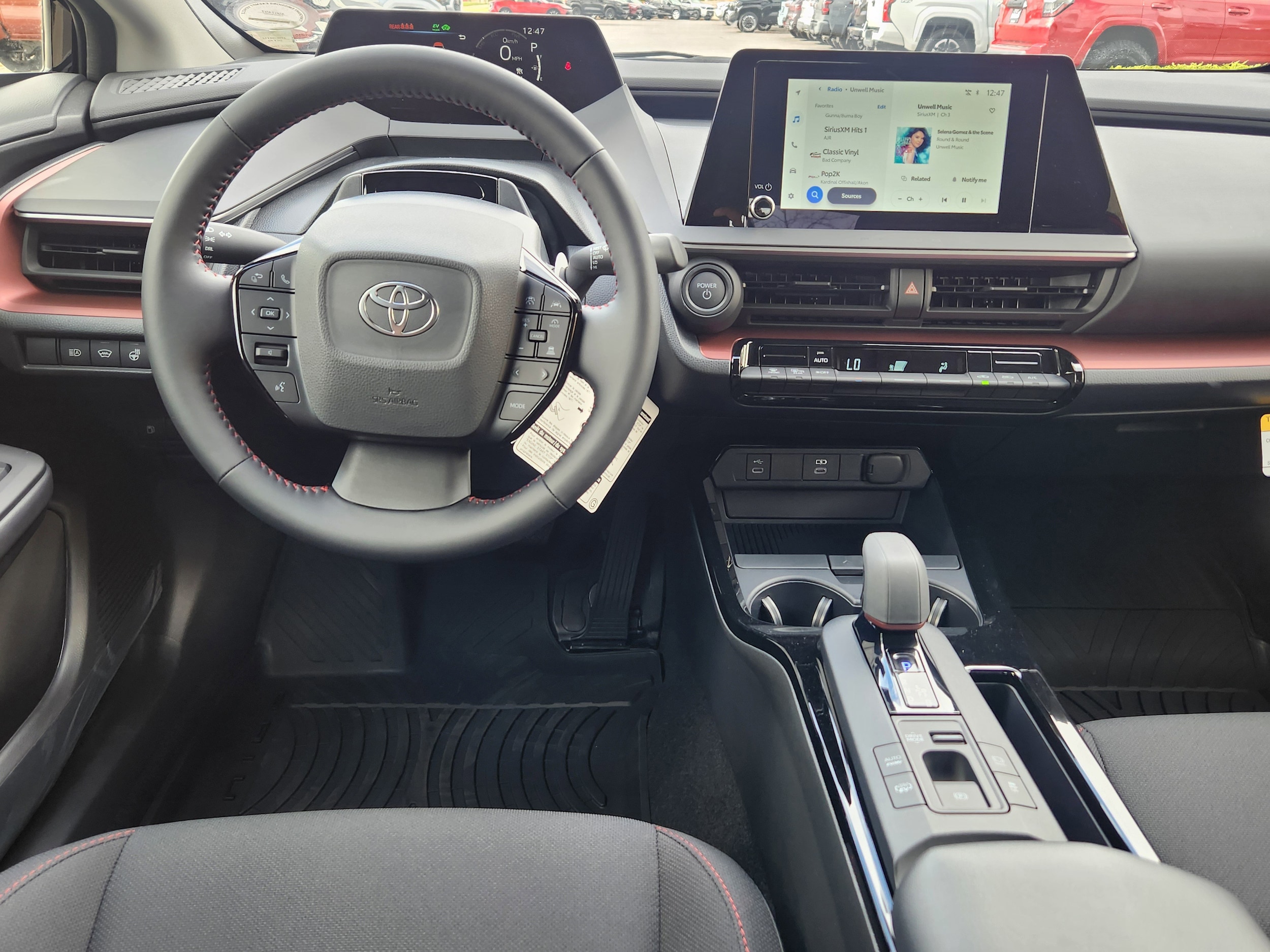 2026 Toyota Prius Plug-in Hybrid SE - Photo 21