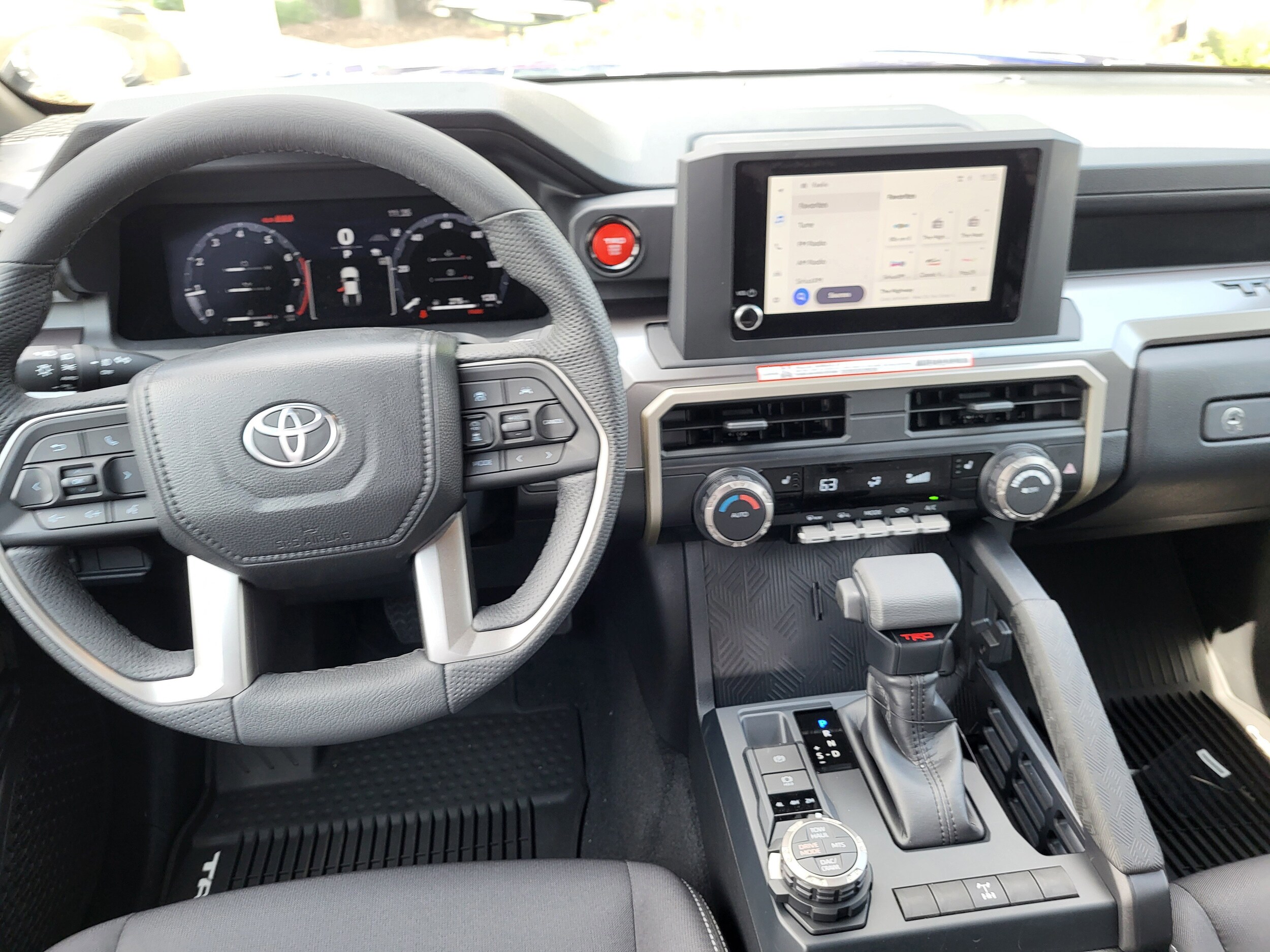 2025 Toyota Tacoma TRD Off Road - Photo 25