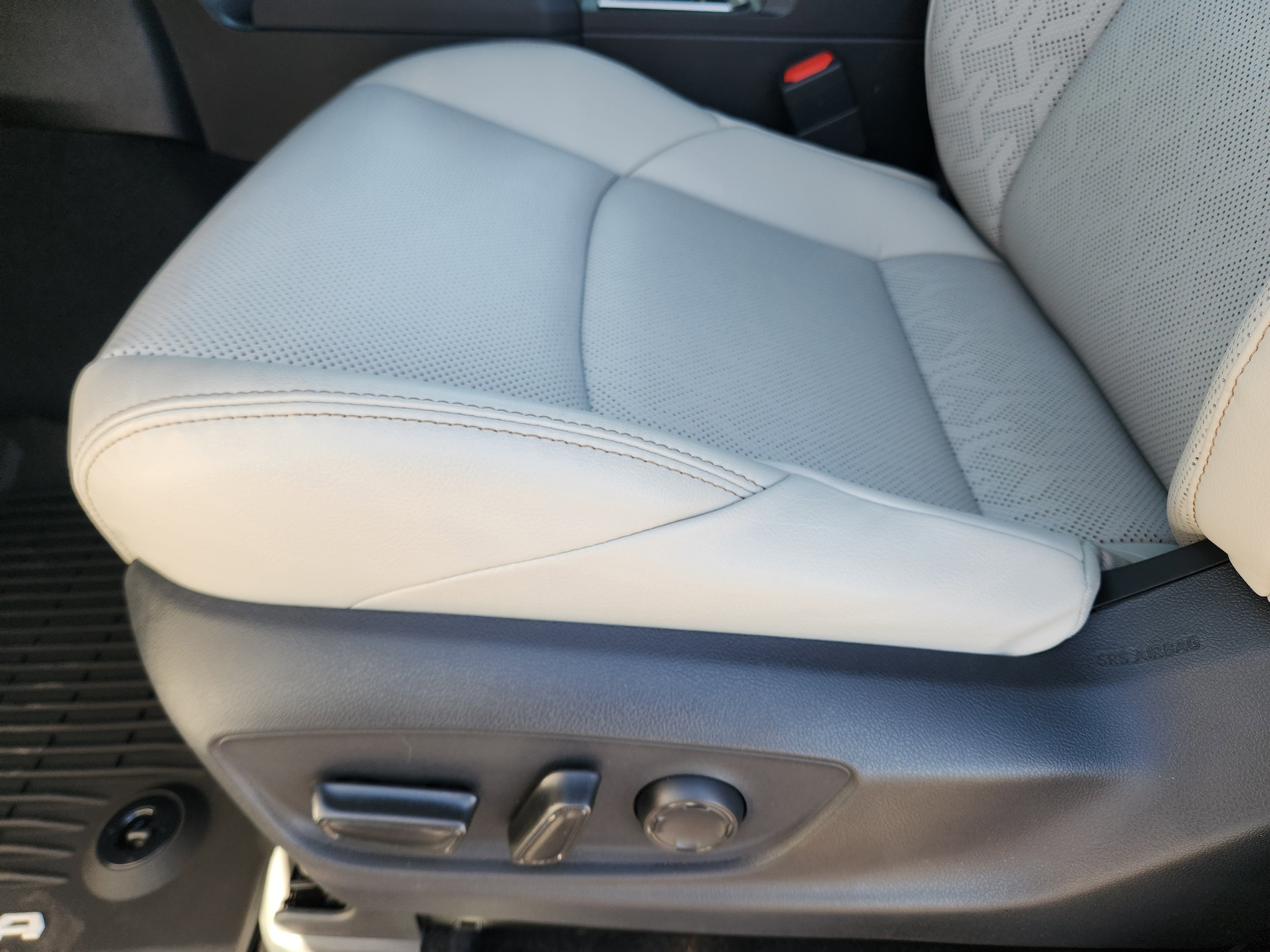 2026 Toyota Tacoma Limited - Photo 23