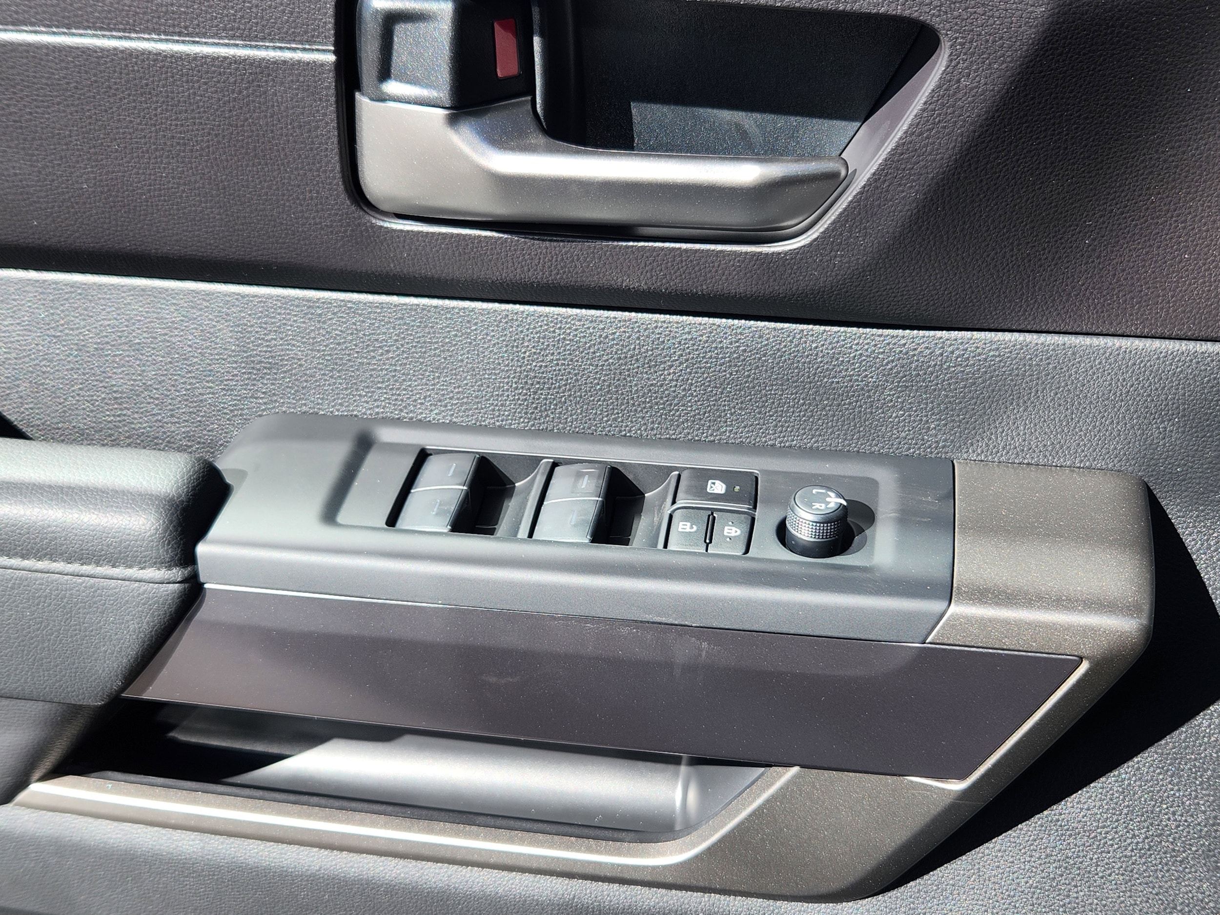 2026 Toyota Tundra SR5 - Photo 19