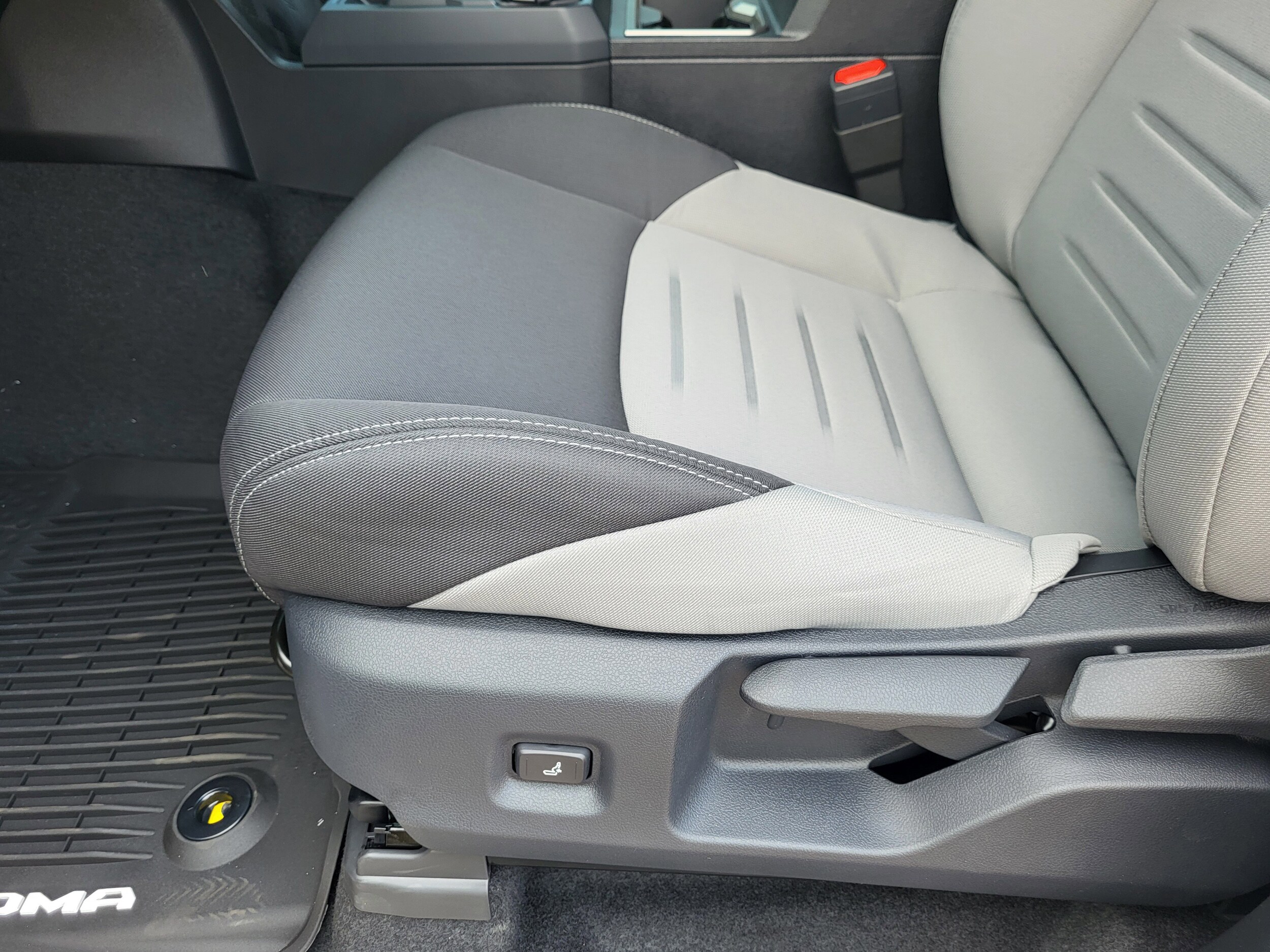 2025 Toyota Tacoma TRD Off Road - Photo 23