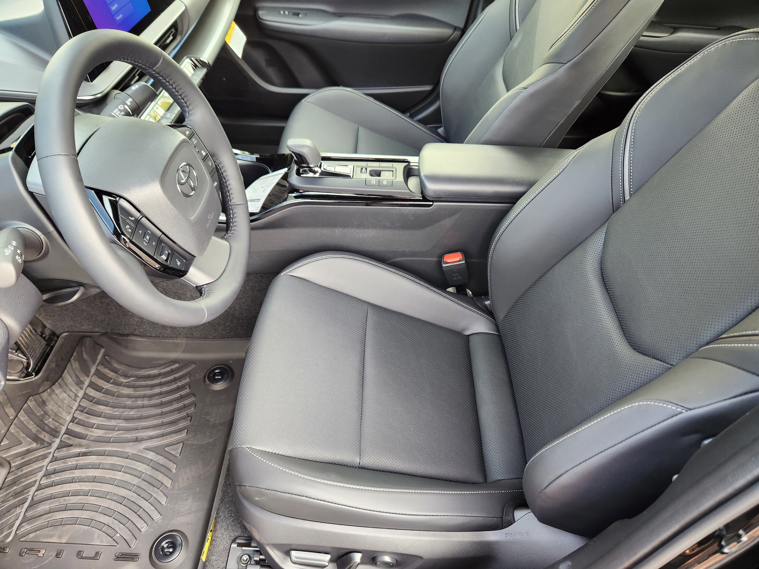 2026 Toyota Prius Plug-in Hybrid Nightshade - Photo 18