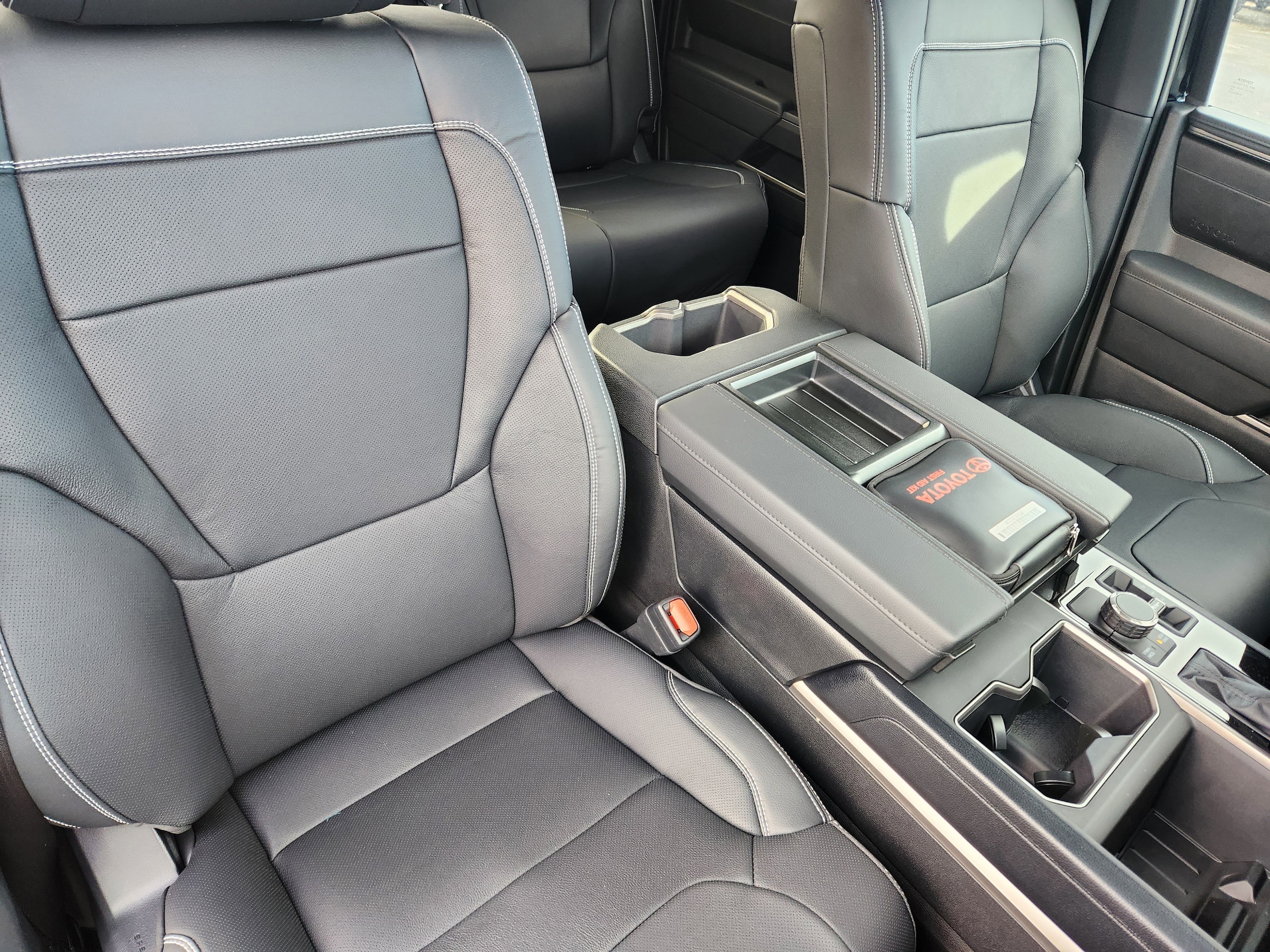 2026 Toyota Tundra SR5 - Photo 27