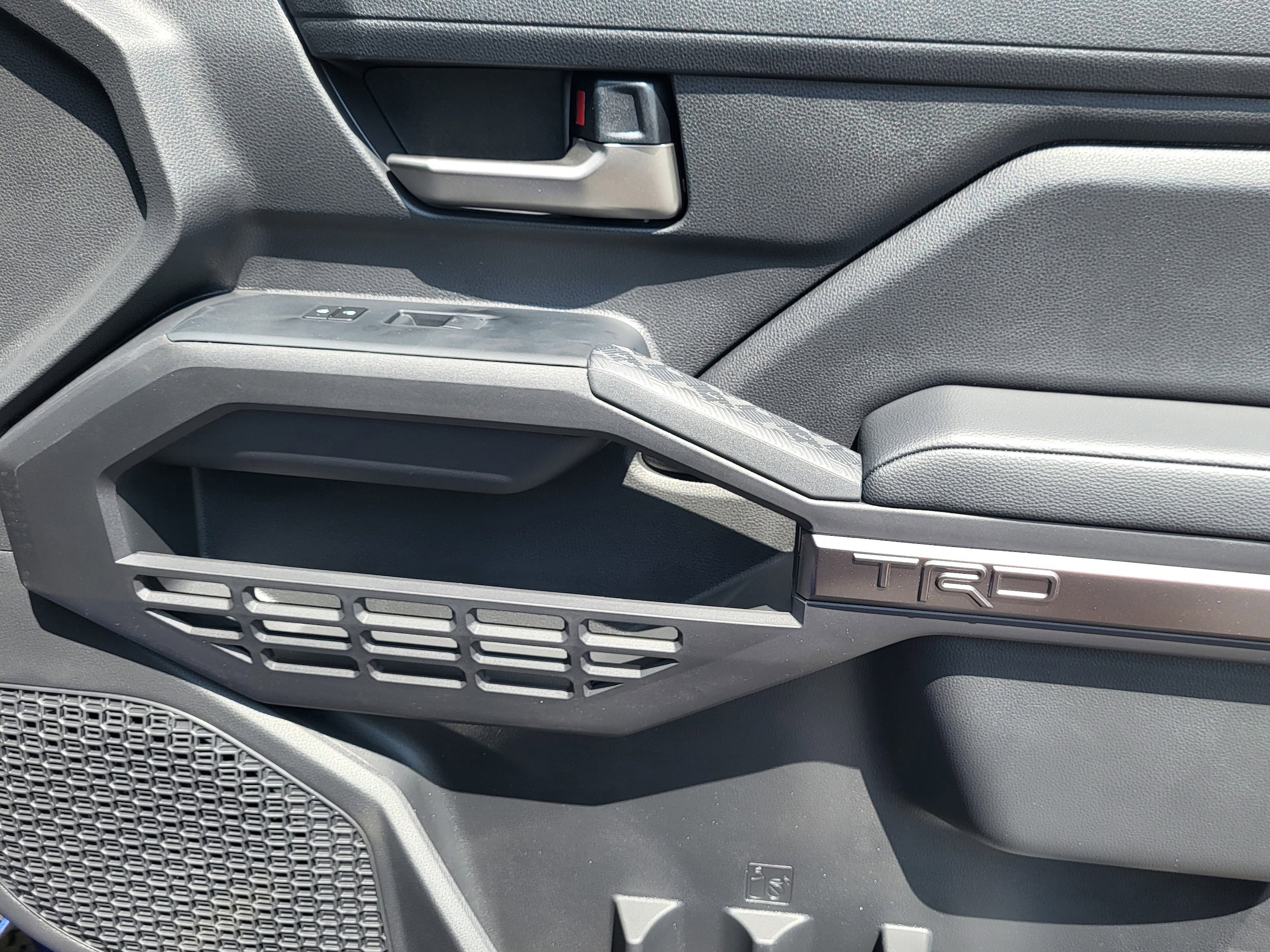 2025 Toyota Tacoma TRD Off Road - Photo 27