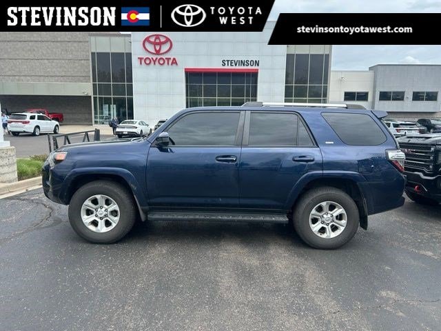 2019 Toyota 4Runner SR5 4x4 V6's photo