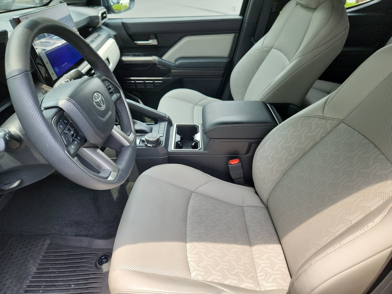 2025 Toyota Tacoma Limited - Photo 29