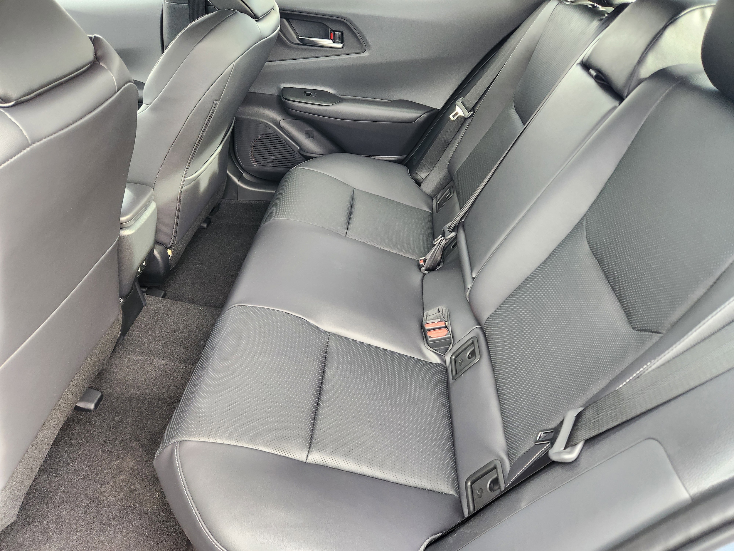 2026 Toyota Prius Limited - Photo 23