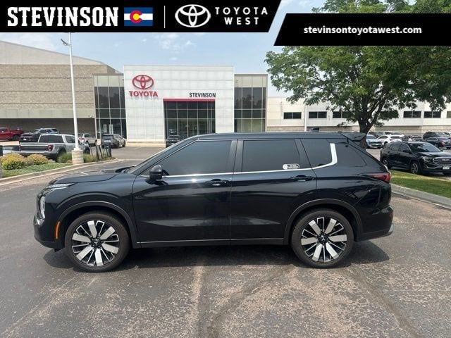2025 Mitsubishi Outlander SE S-AWC's photo
