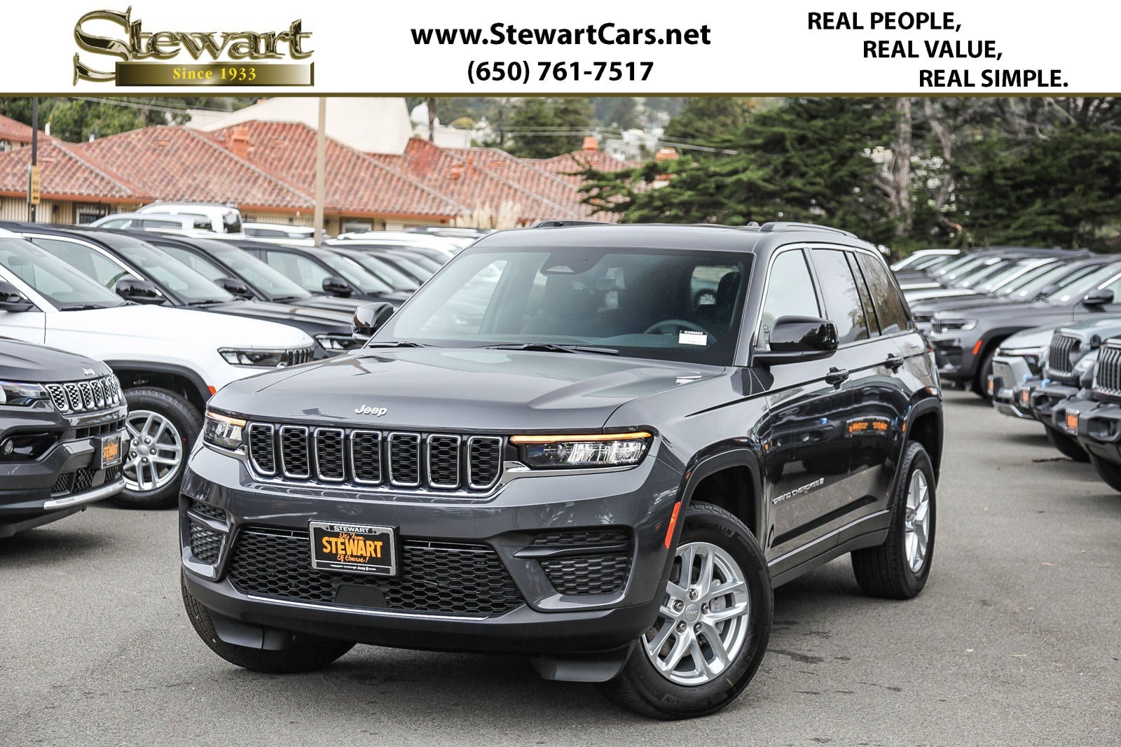 2025 Jeep Grand Cherokee LAREDO X 4X4
