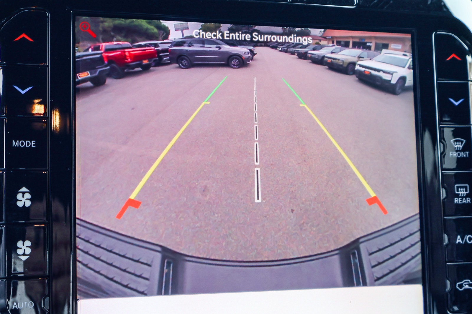 2026 Ram 2500 TRADESMAN CREW CAB 4X4 — foto 6 de 31