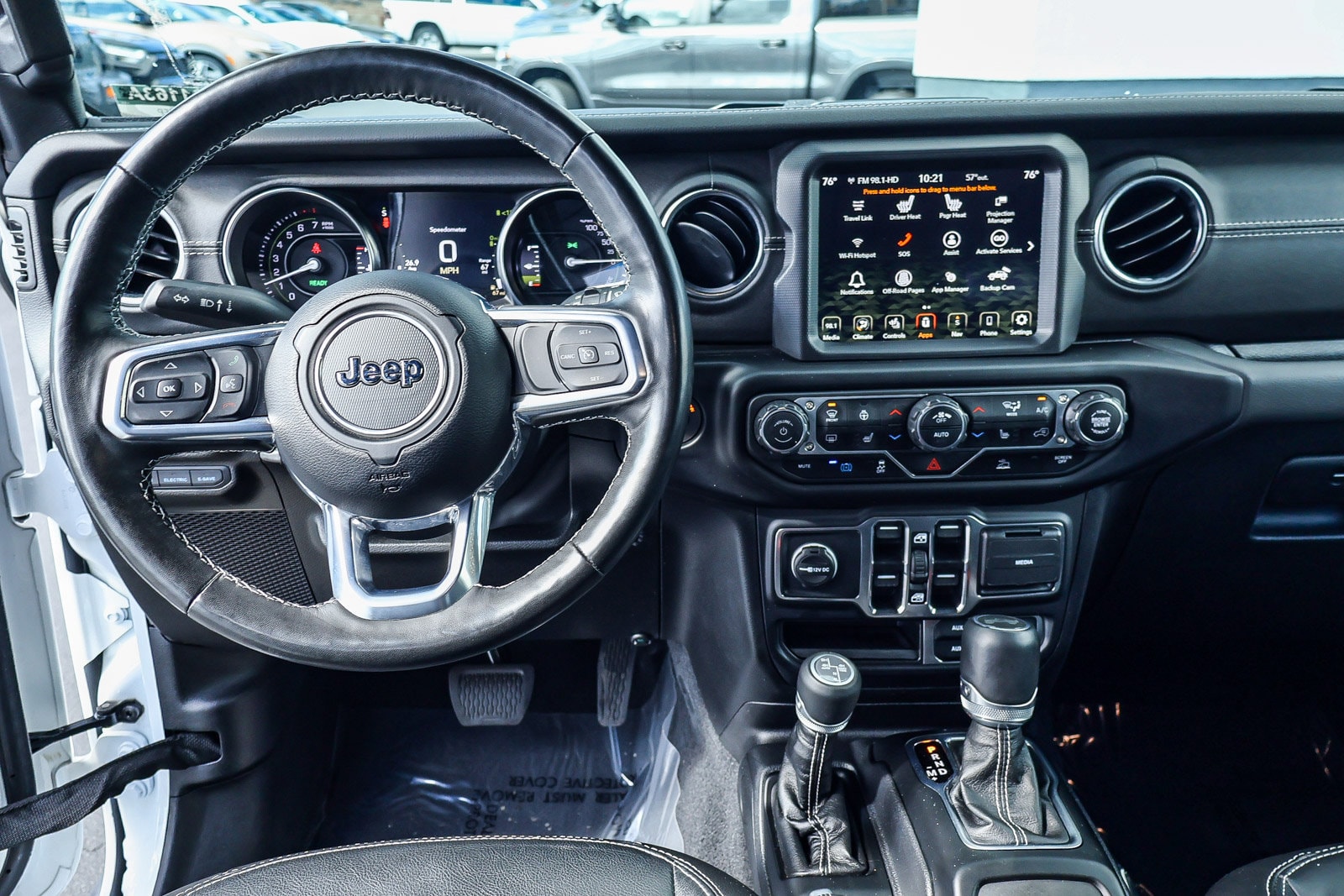 2023 Jeep Wrangler 4xe Sahara photo 2