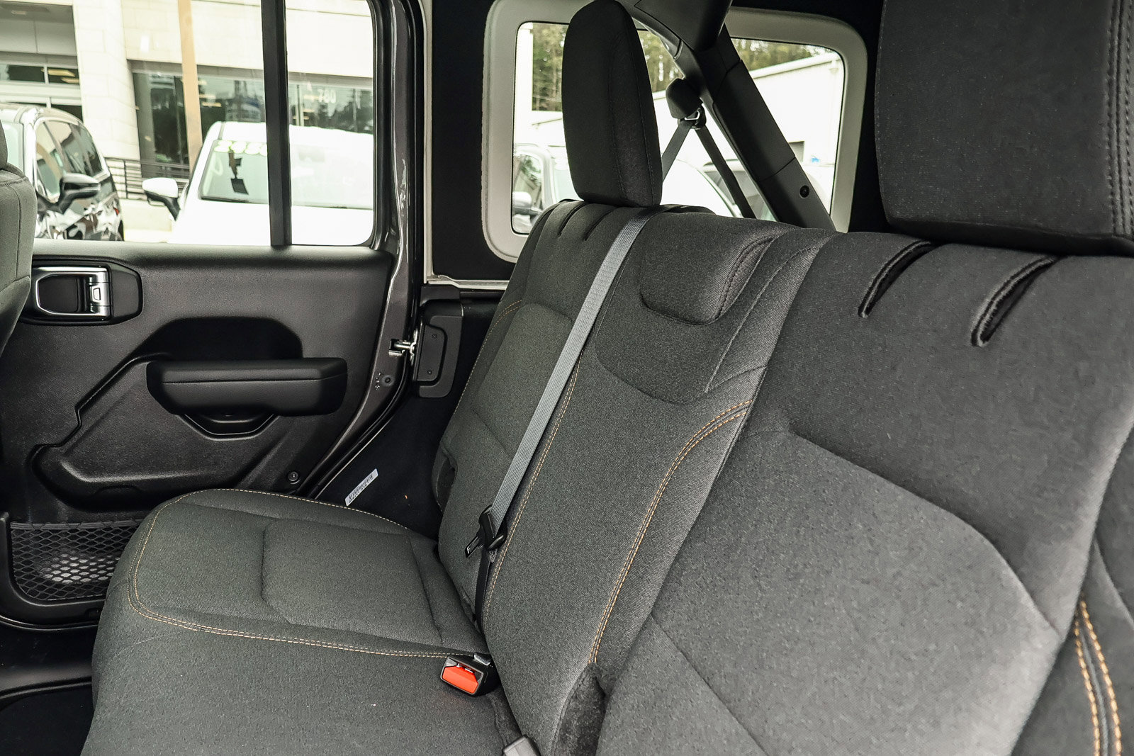 2026 Jeep Wrangler 4-DOOR SPORT — photo 16 of 32